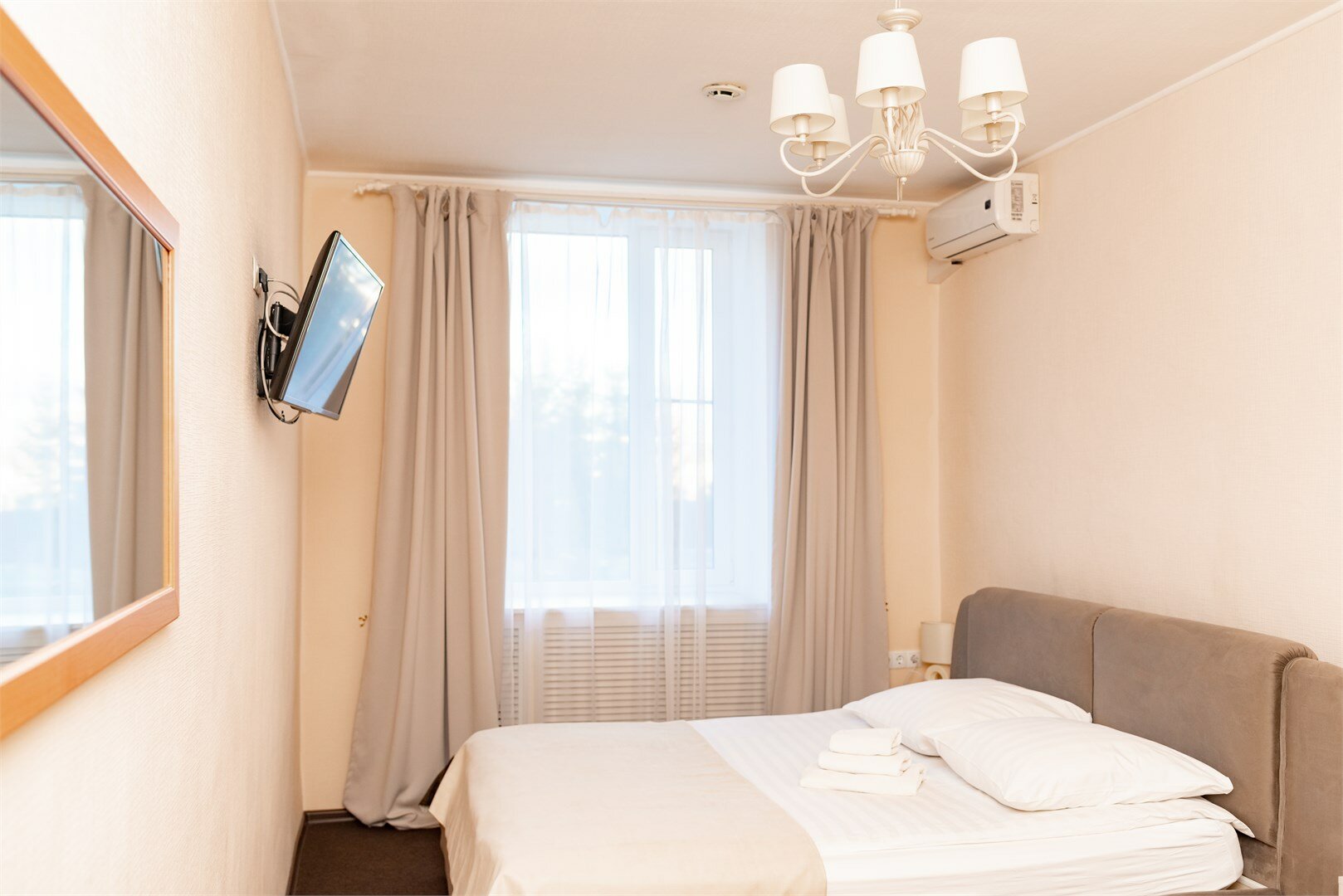 Одноместный номер Комфорт +