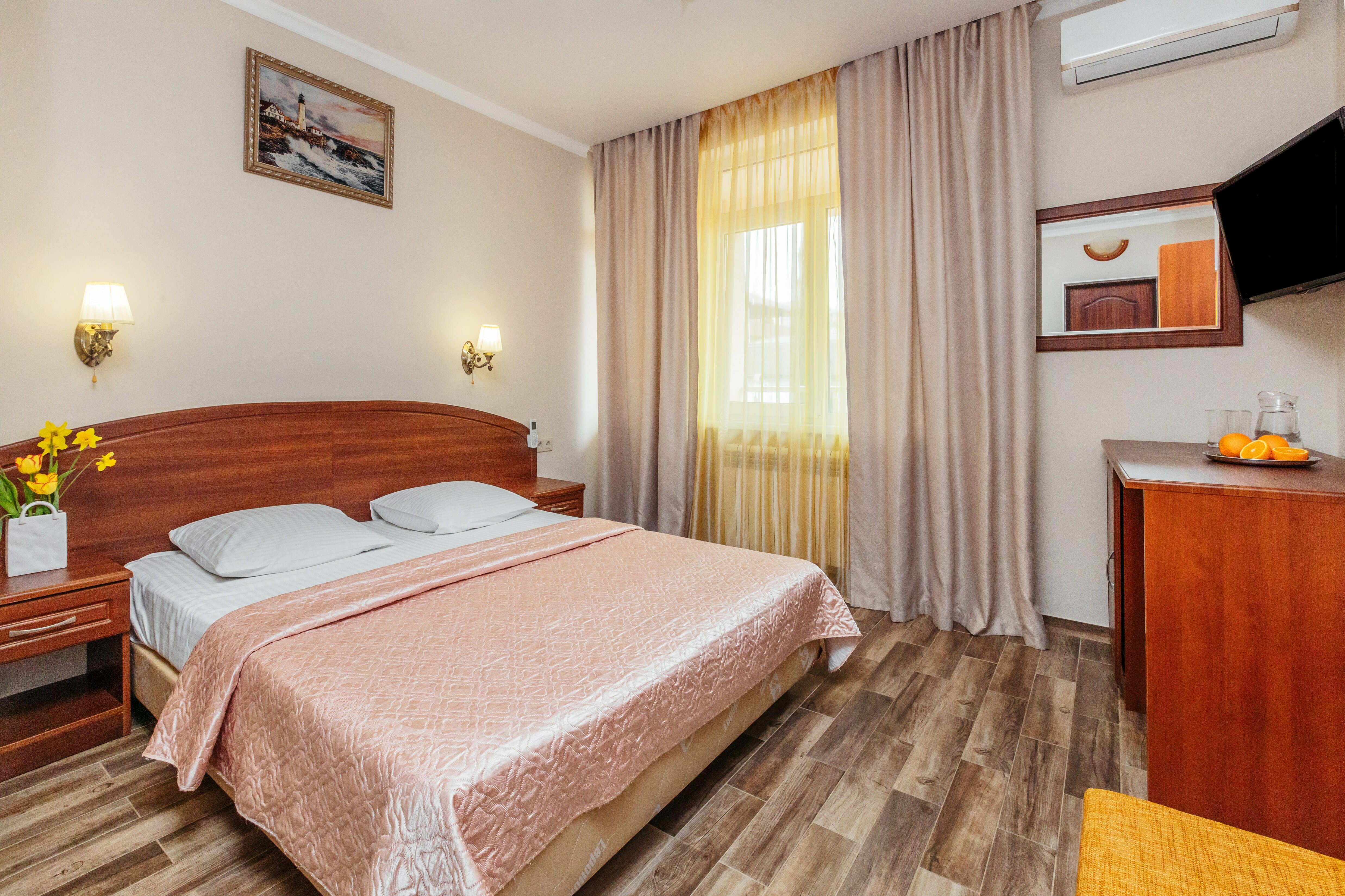 Трехместный номер с балконом