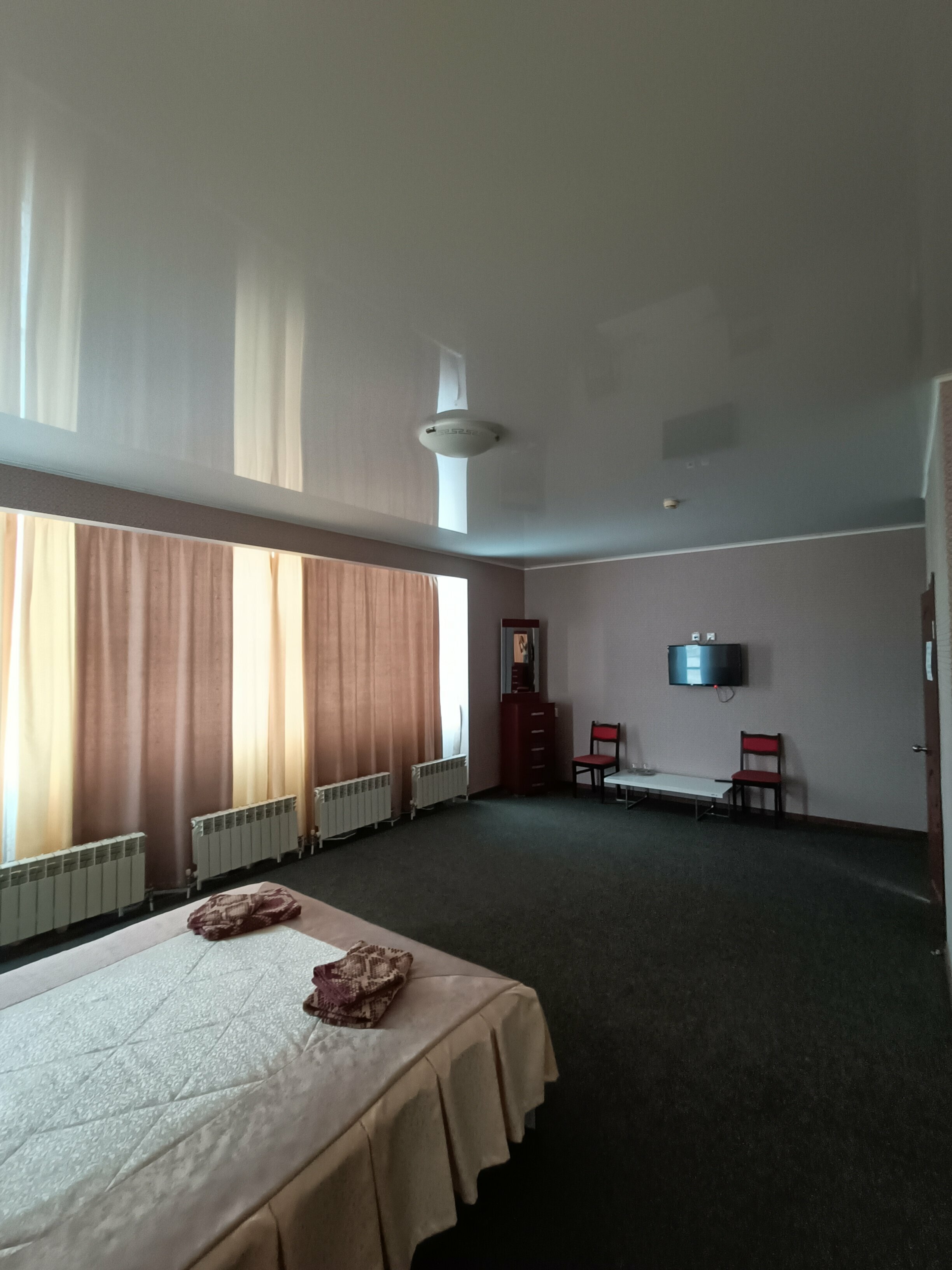 Номер Делюкс