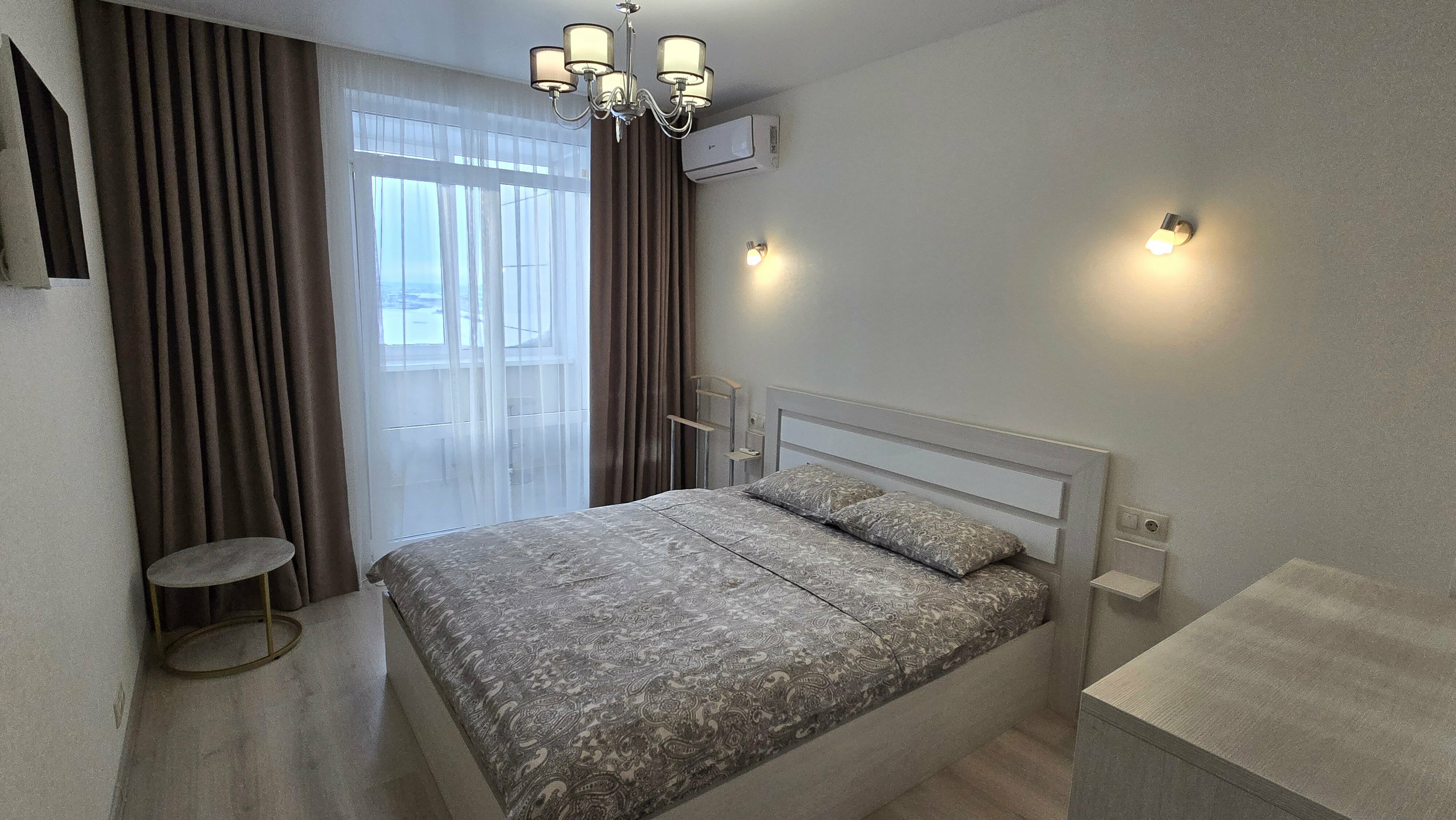 Апартаменты c отдельной спальней и прямым видом на Чашу и Казанский Кремль (двухспальная кровать + двухспальный диван + односпальный диван)