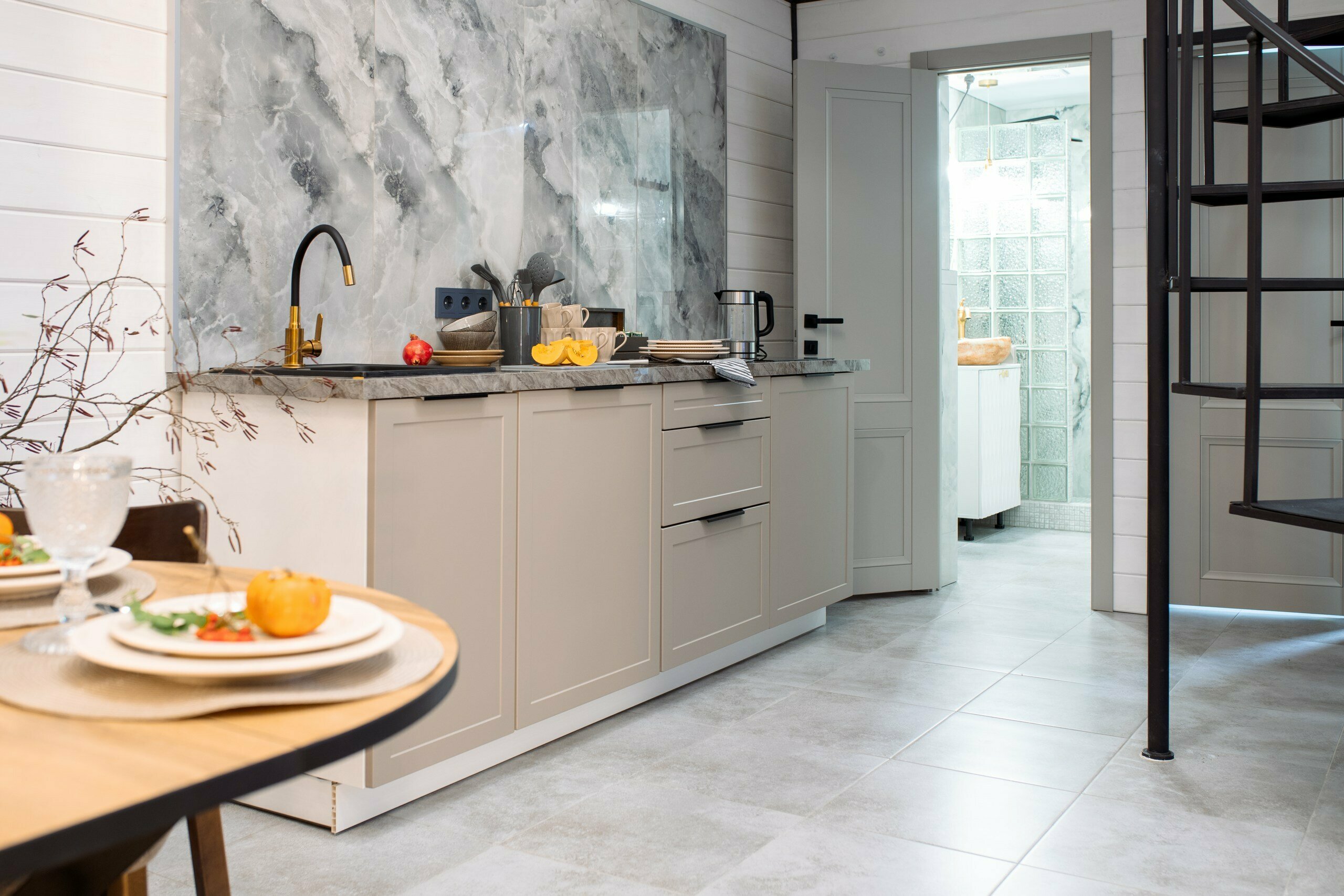 Дом с видом на озеро