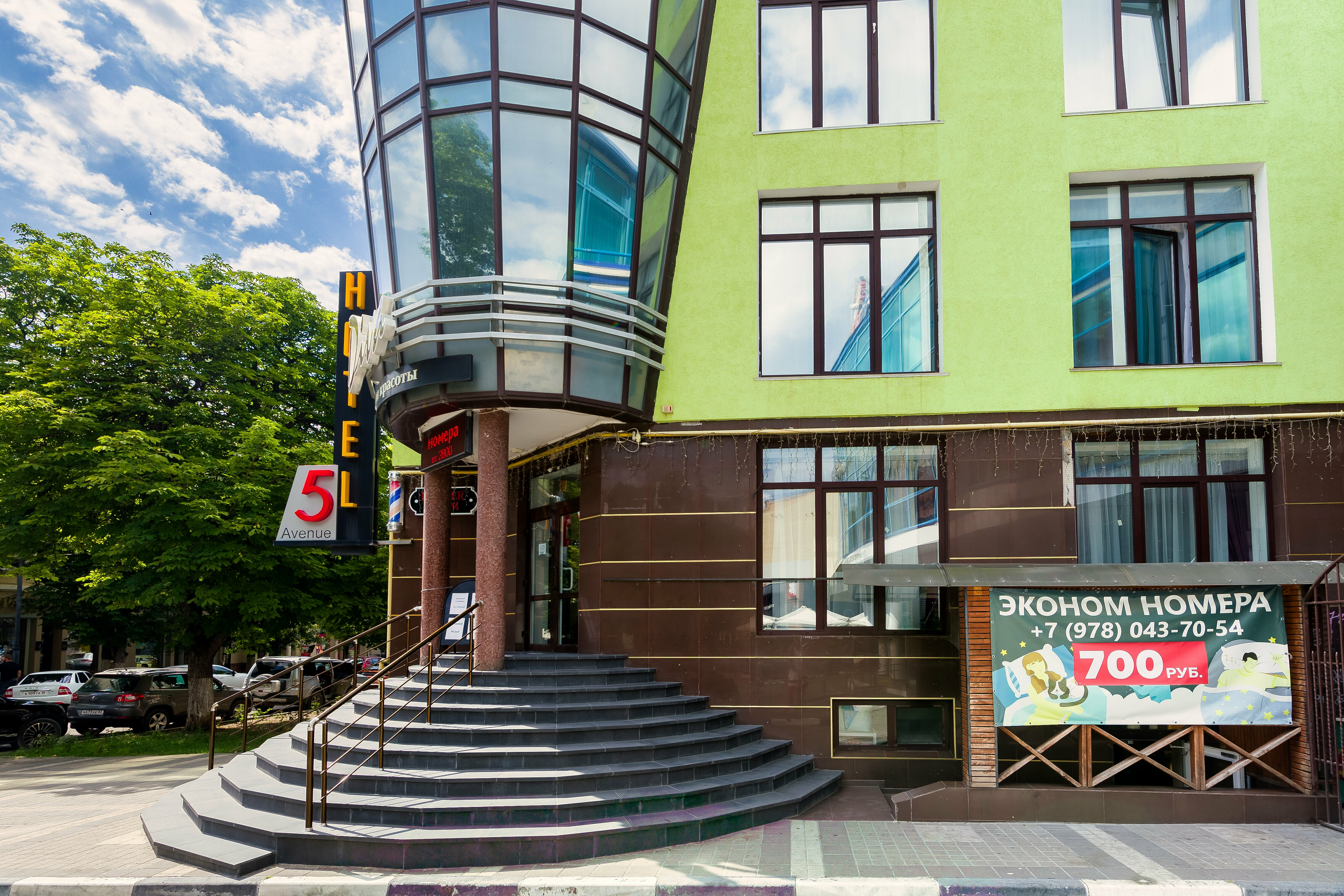 Спальное место на двухъярусной кровати в общем номере для мужчин