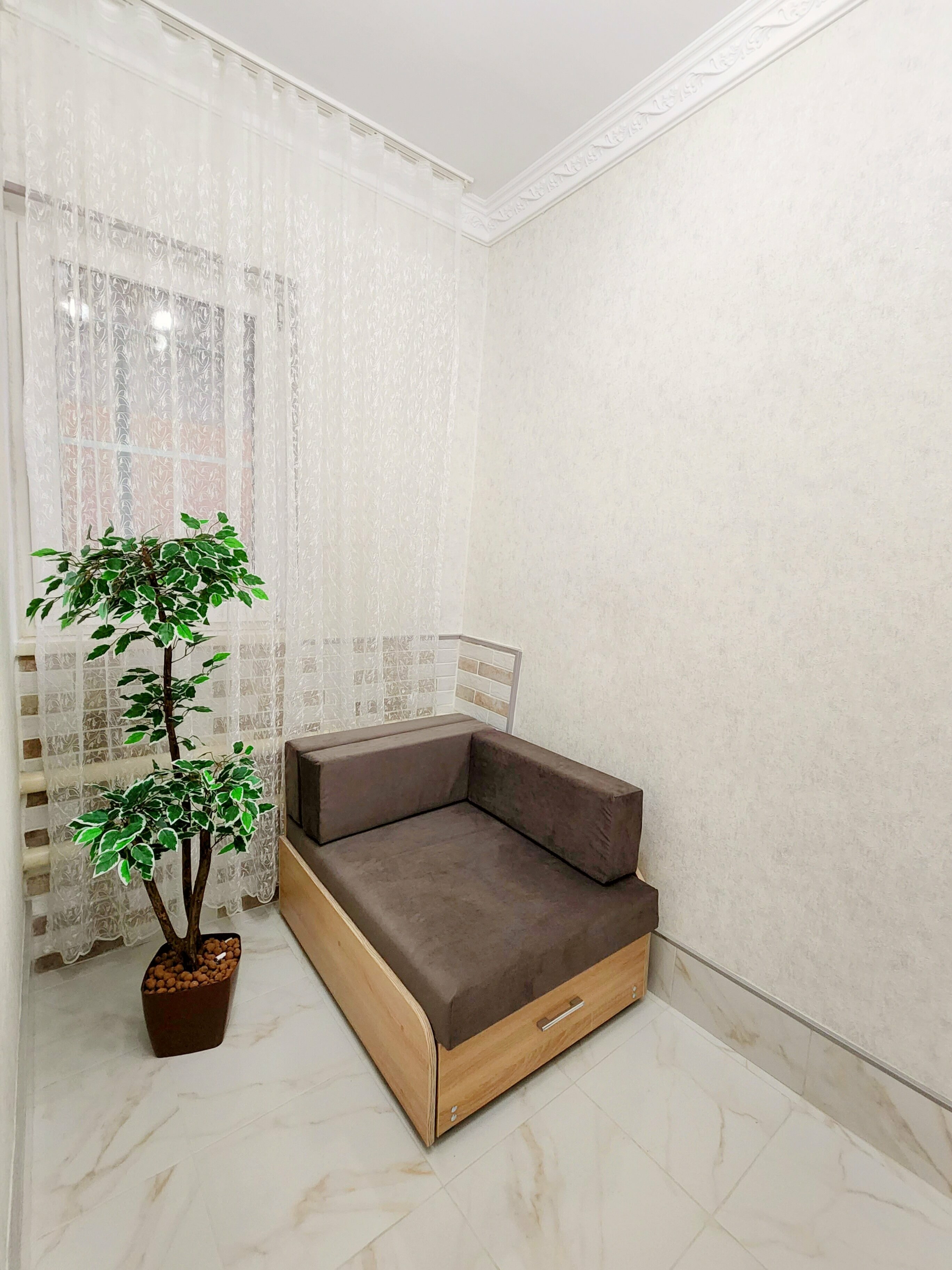 Трехместный номер «Комфорт» с душем