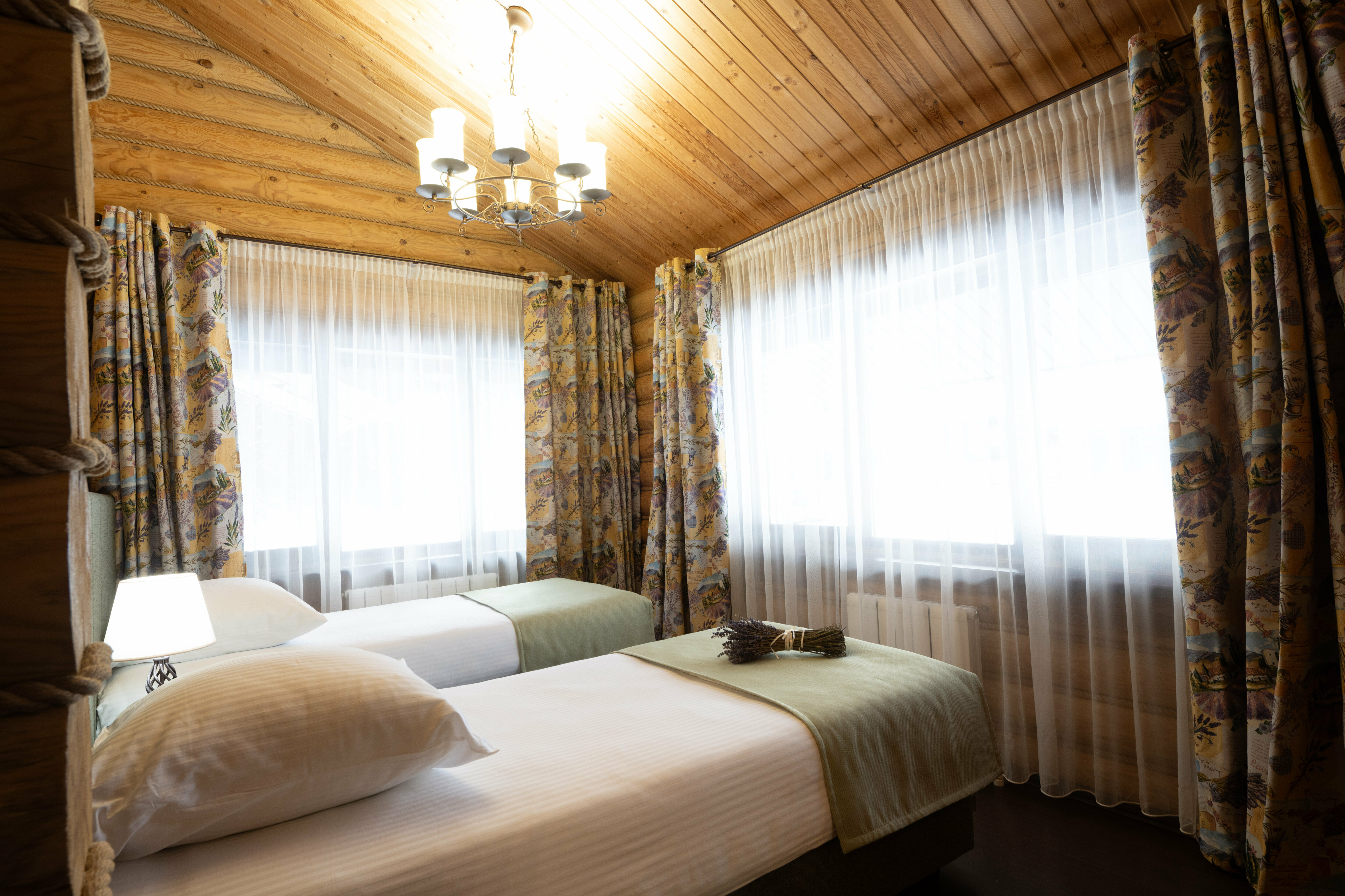 Коттедж с видом на озеро