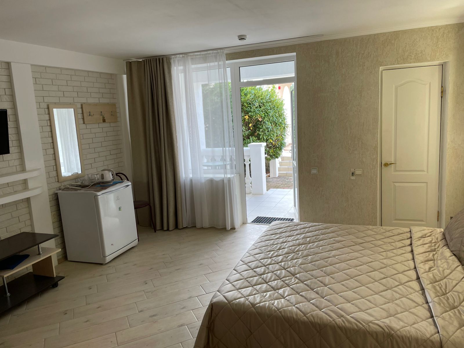 Улучшенный четырехместный номер