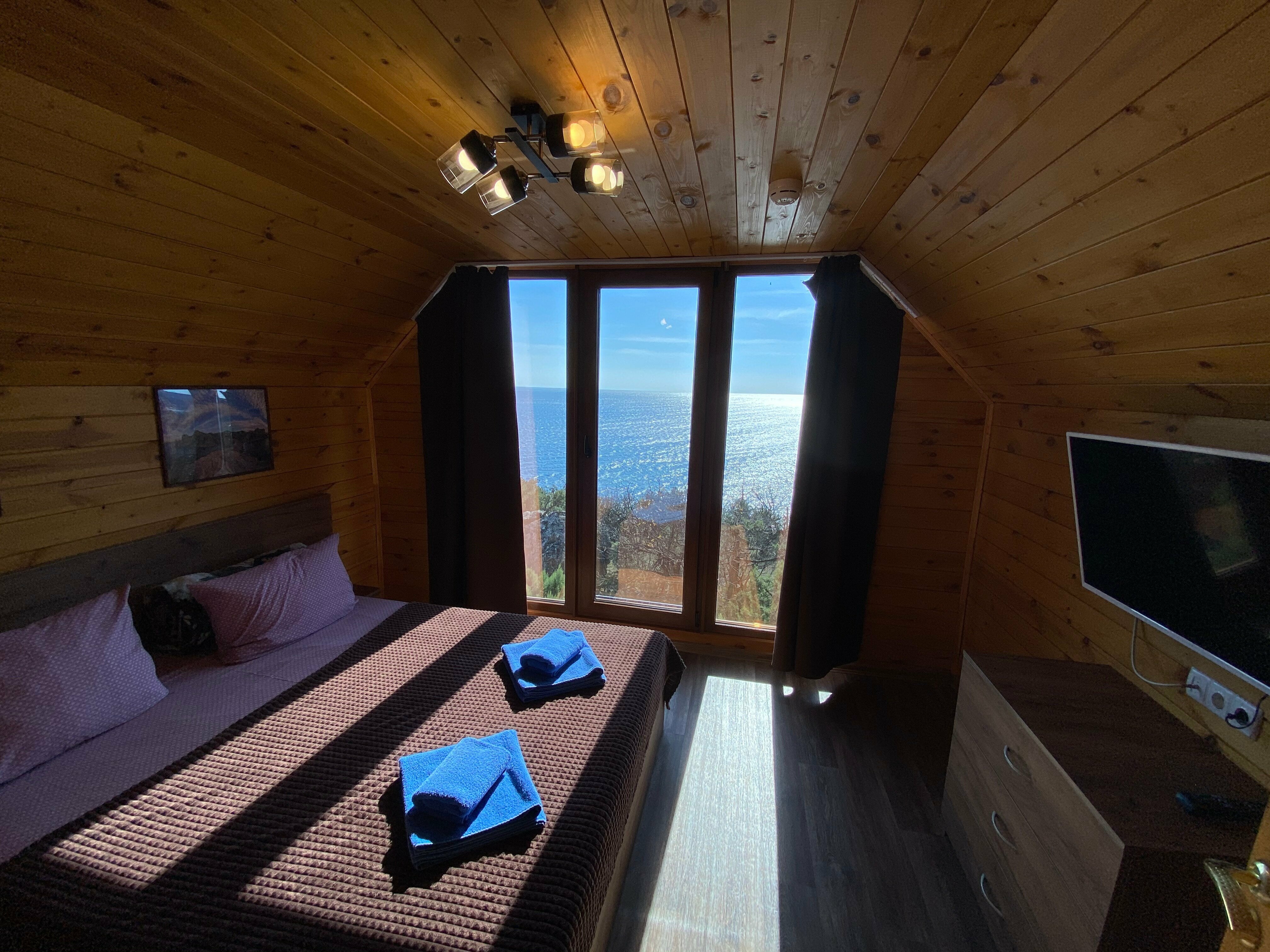 Четырехместный номер с видом на море