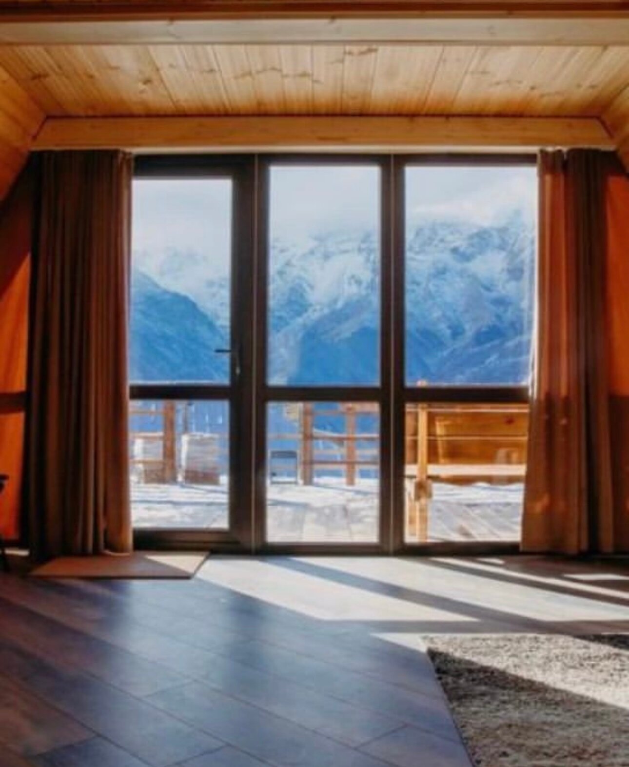 Двухместный номер с 1 кроватью и видом на горы