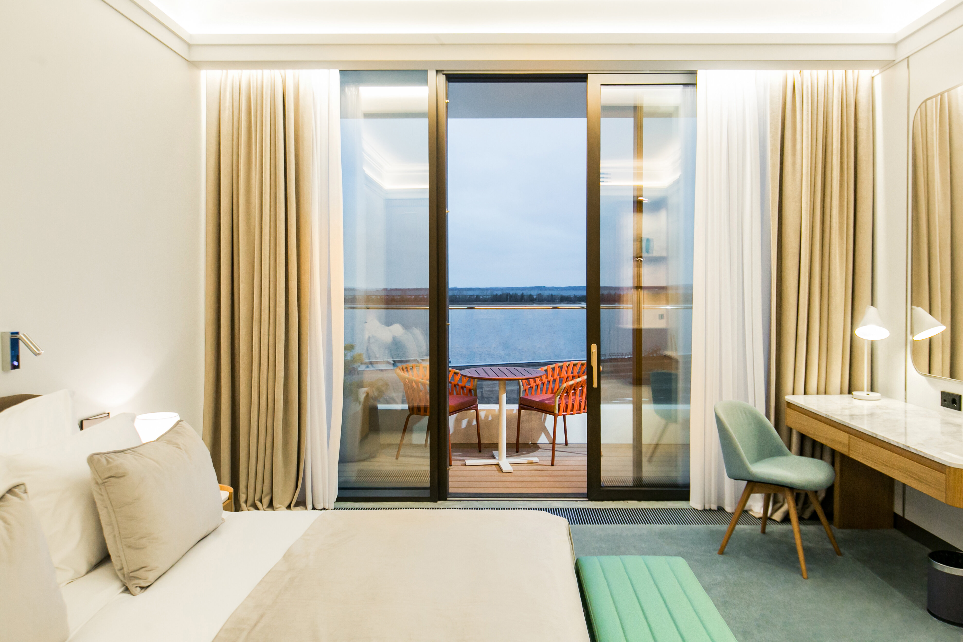 Комфорт с одной большой кроватью и видом на реку