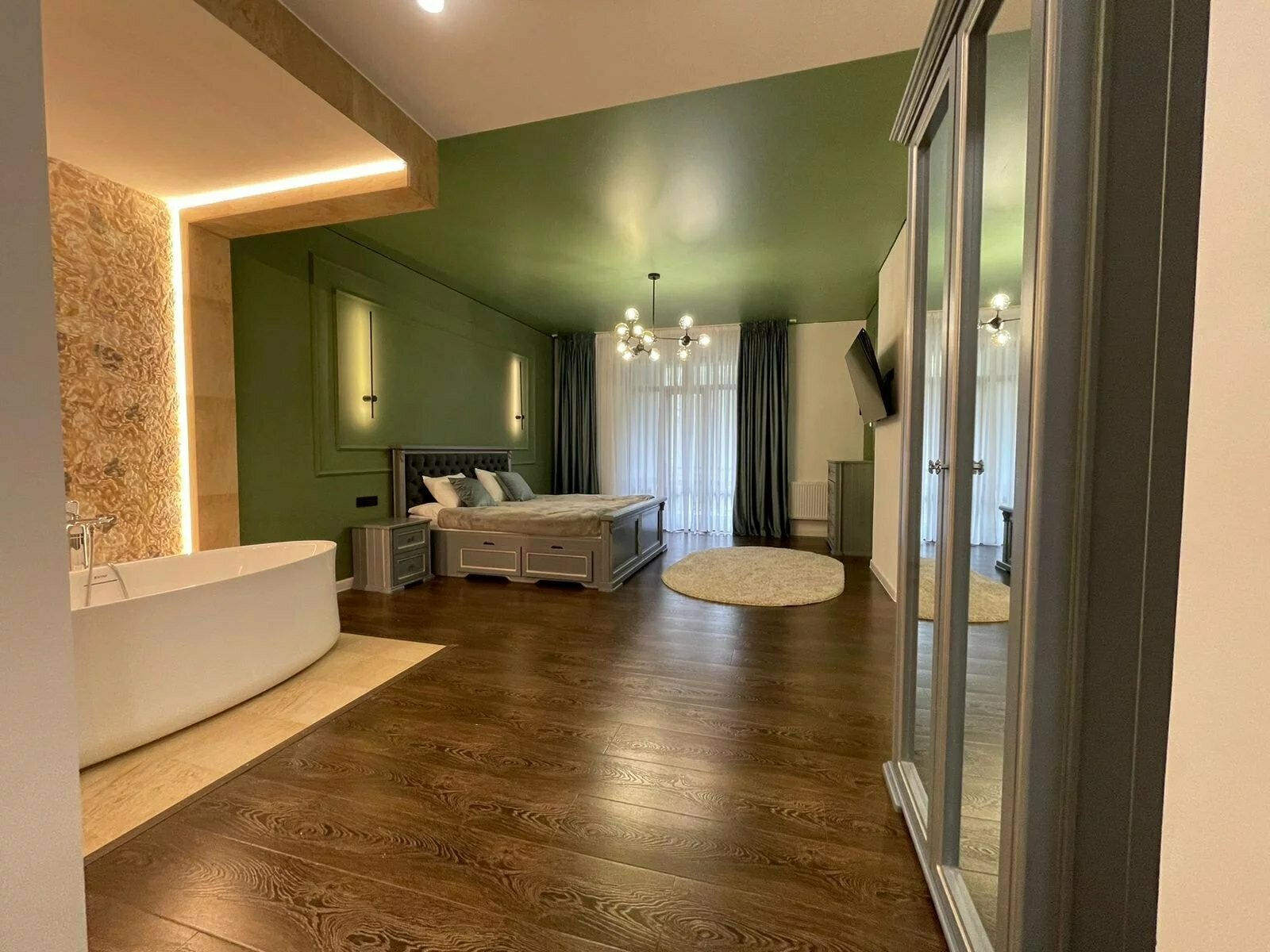 Люкс с видом на горы