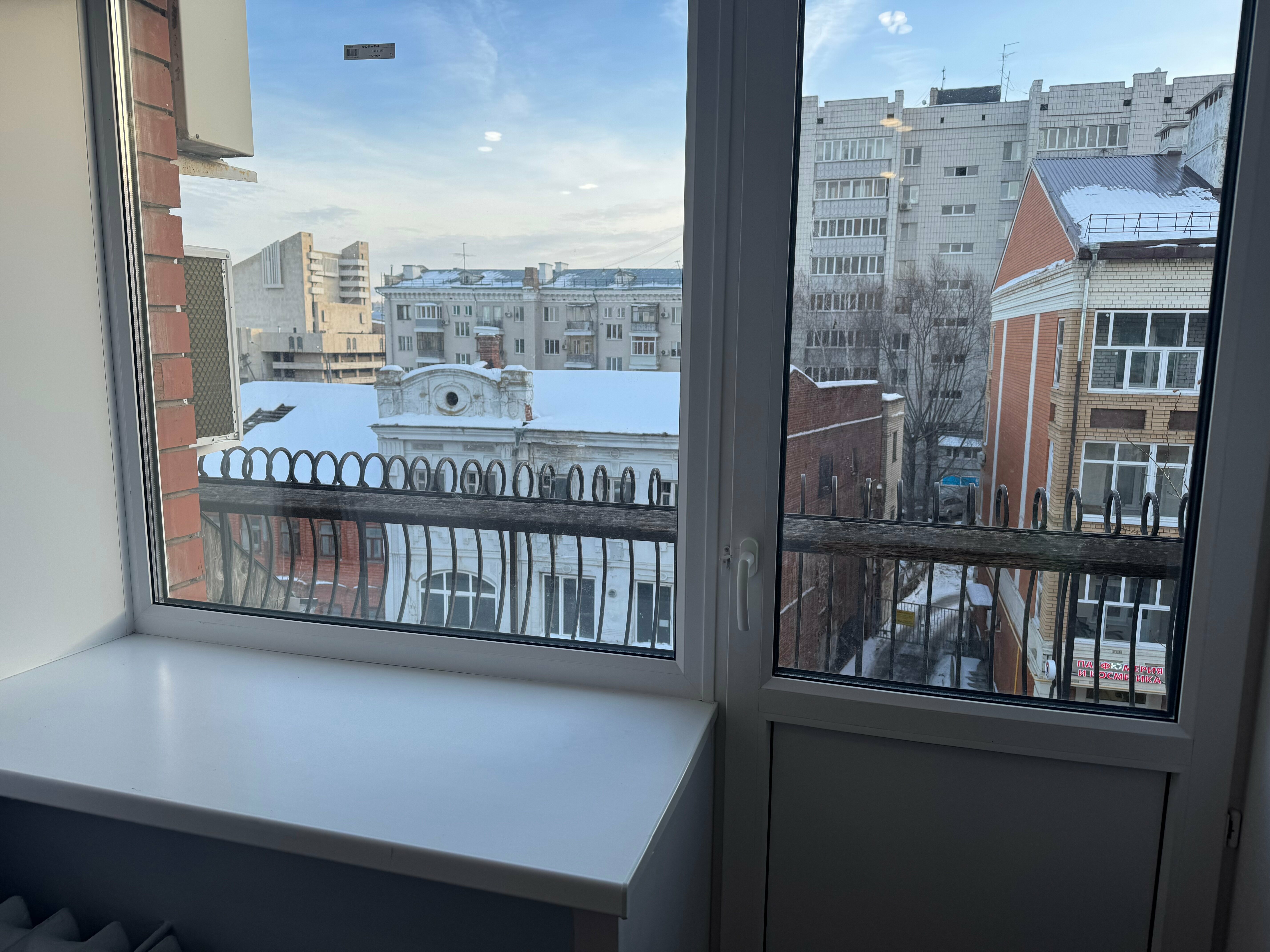 Четырехместный номер эконом-класса с общей ванной комнатой