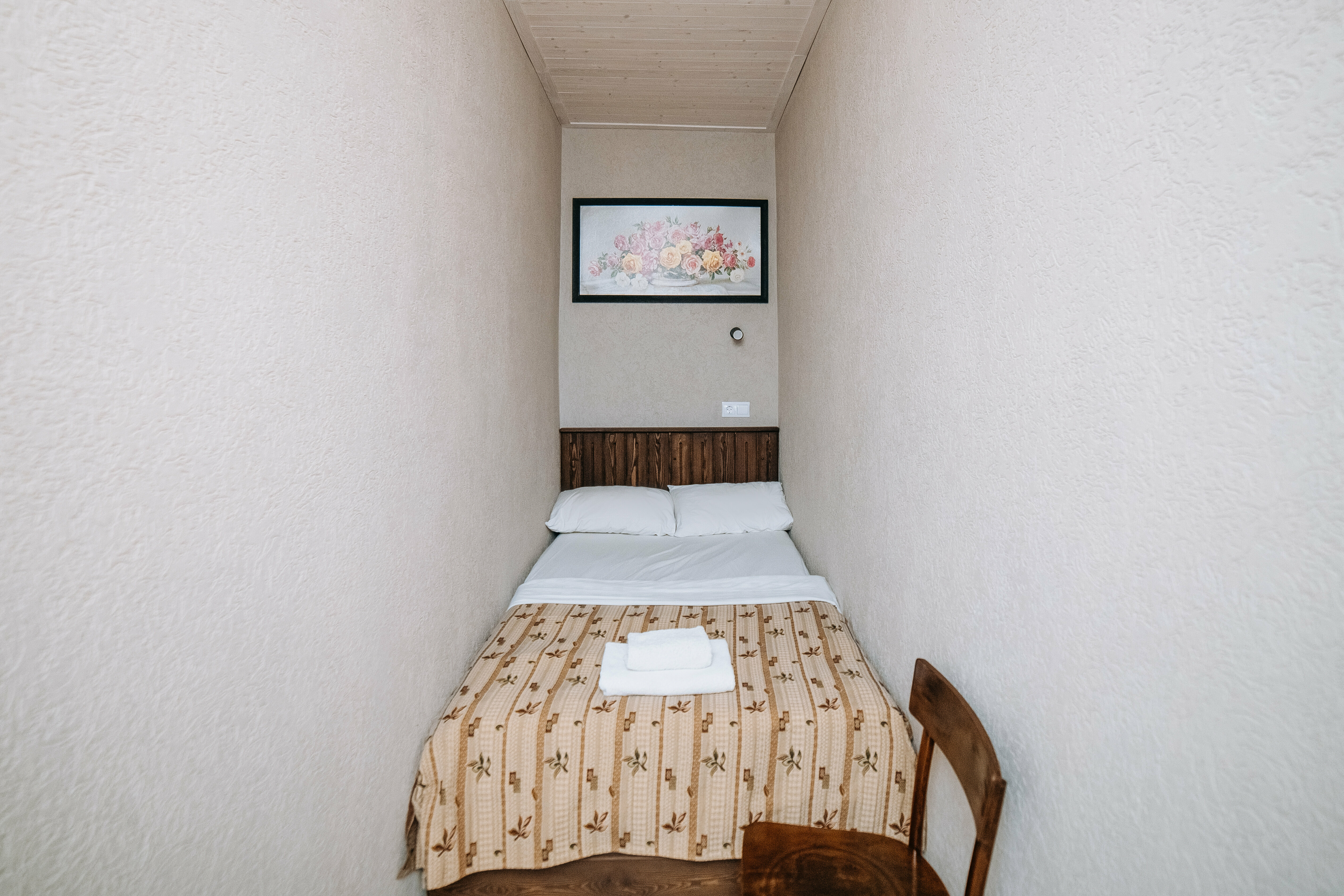 Одноместный номер с общим душем и туалетом