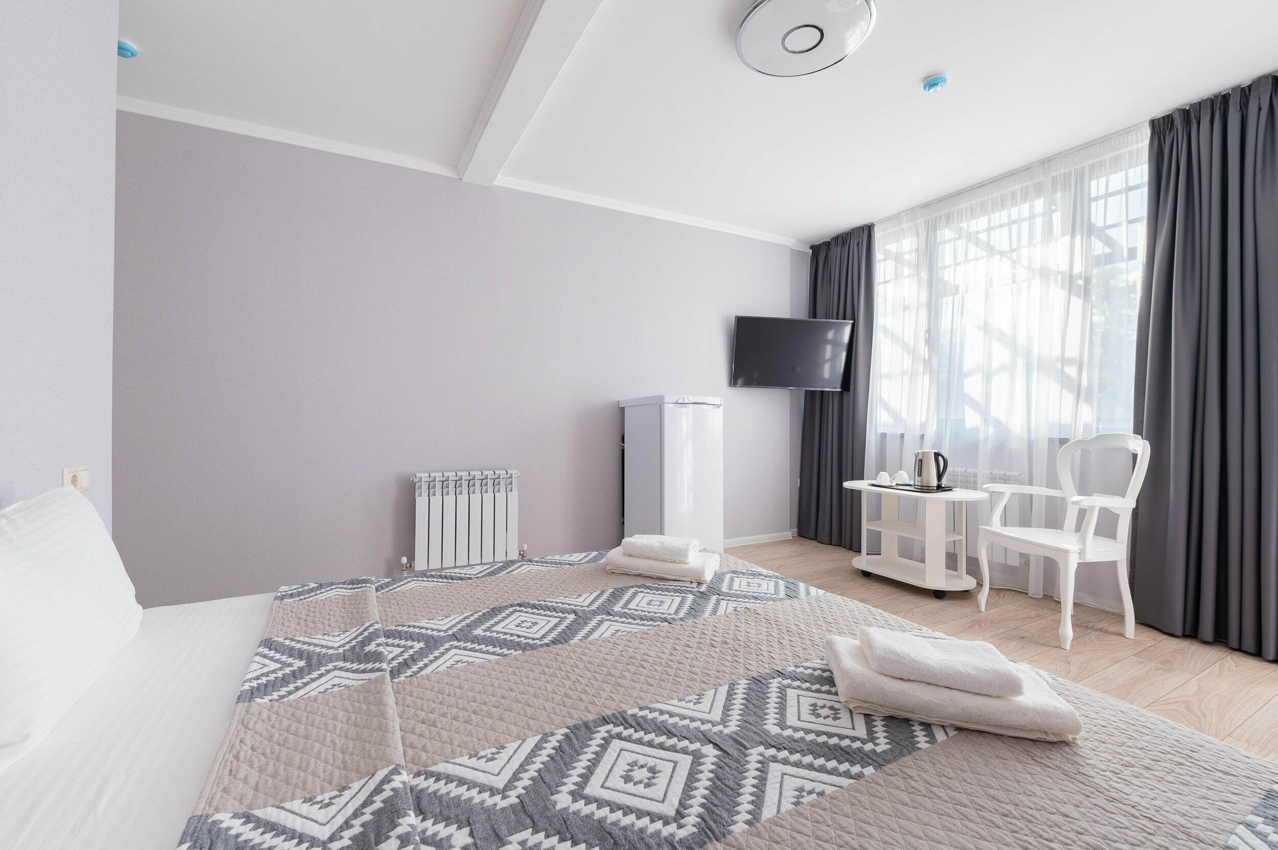 Стандарт | вид на горы и реку