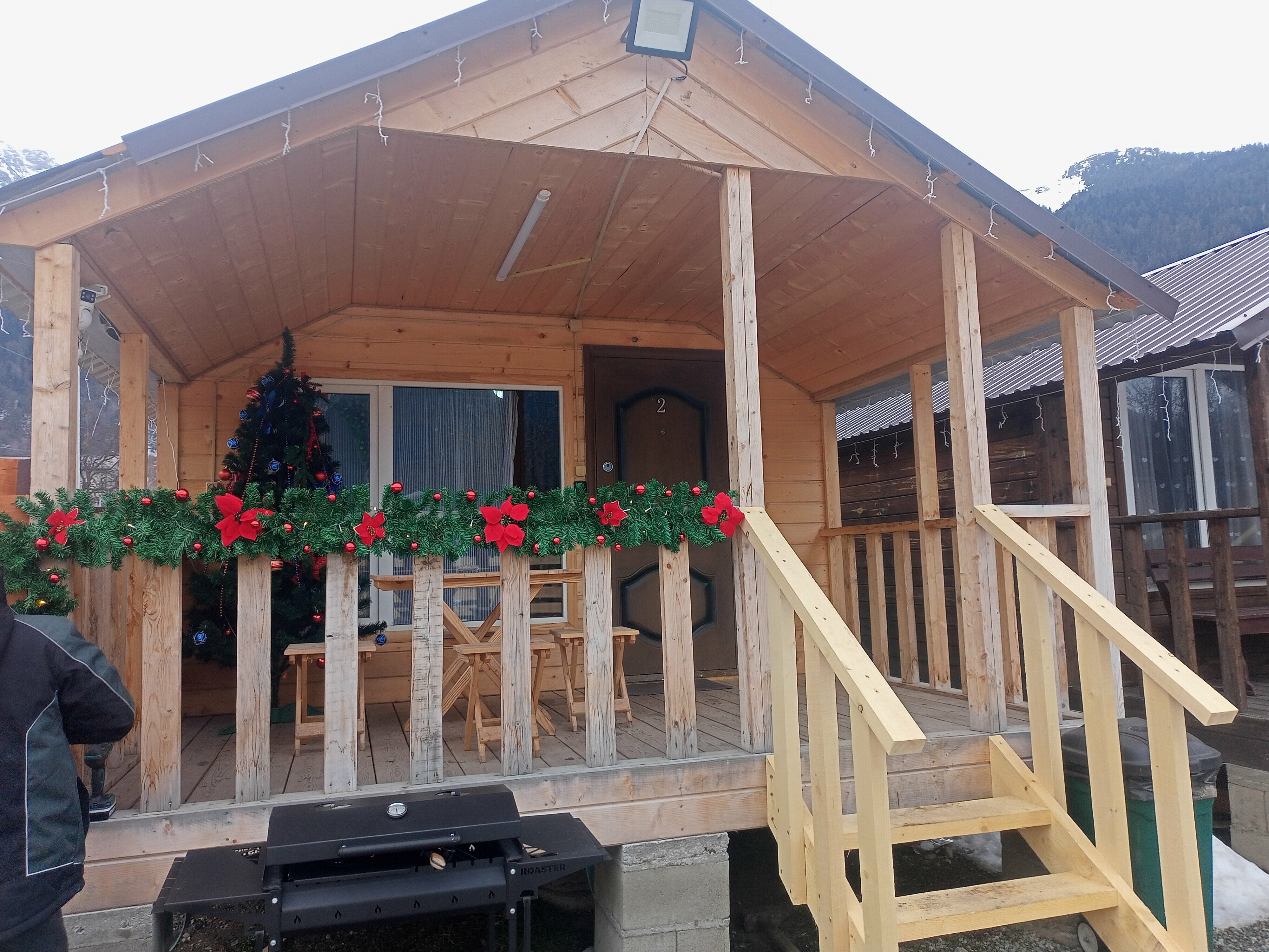 Четырехместный номер с видом на горы