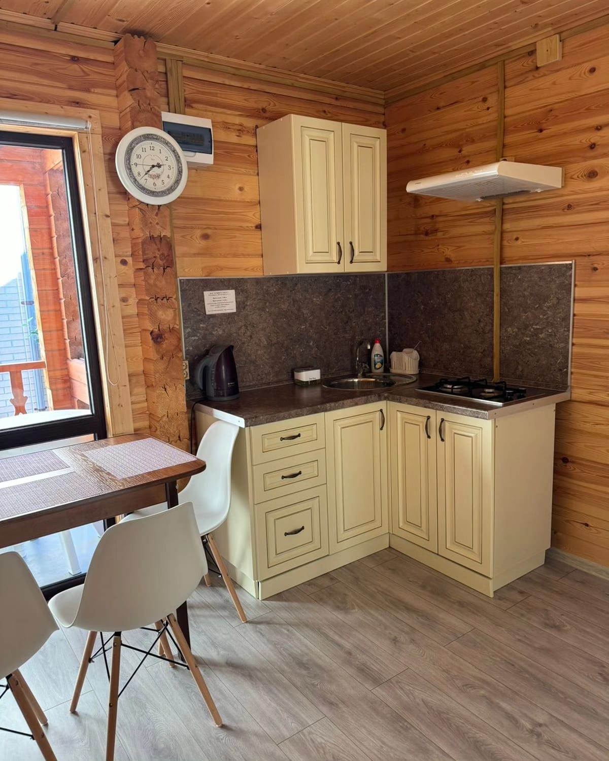 Двухуровневый четырехместный номер