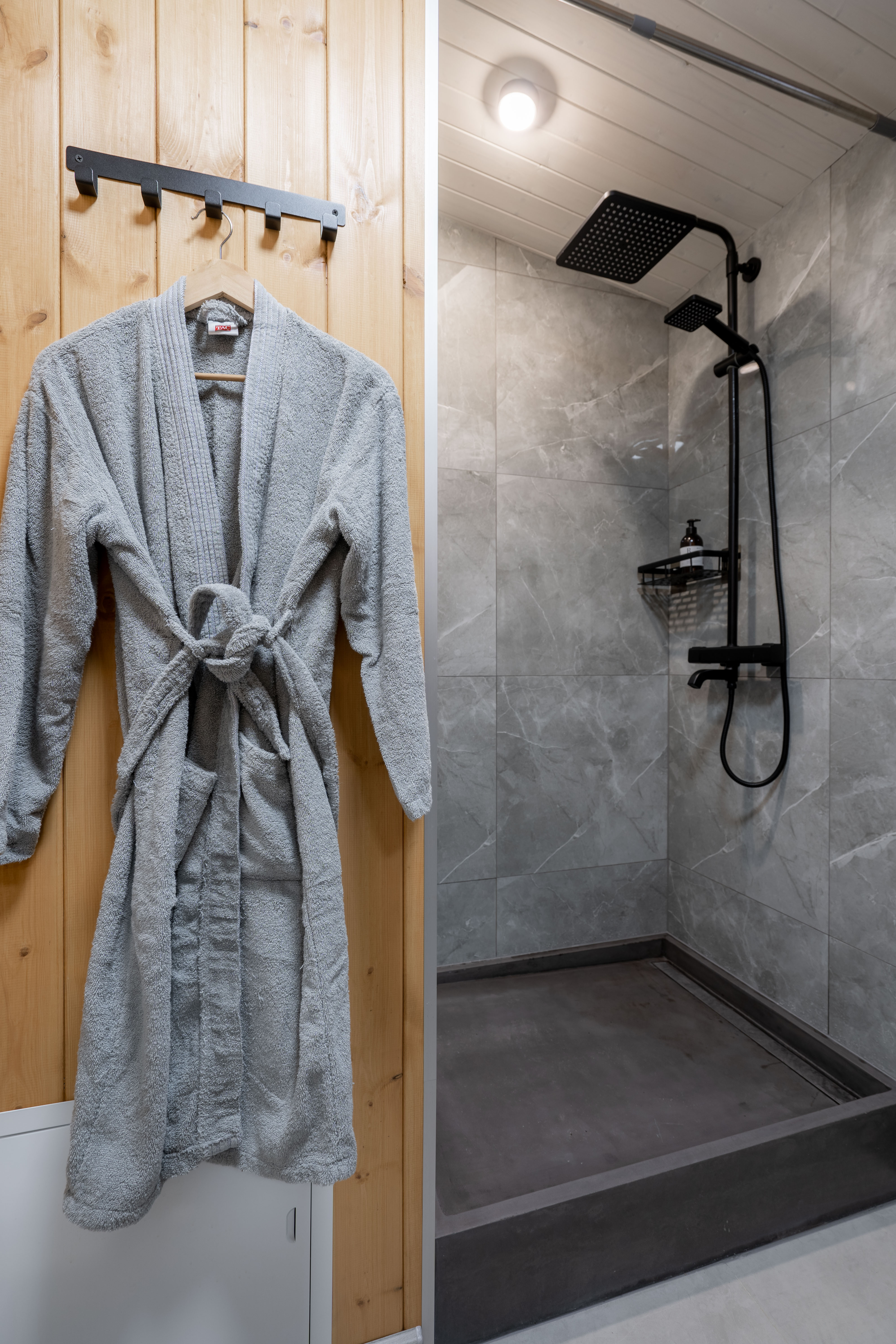 Коттедж с собственным бассейном