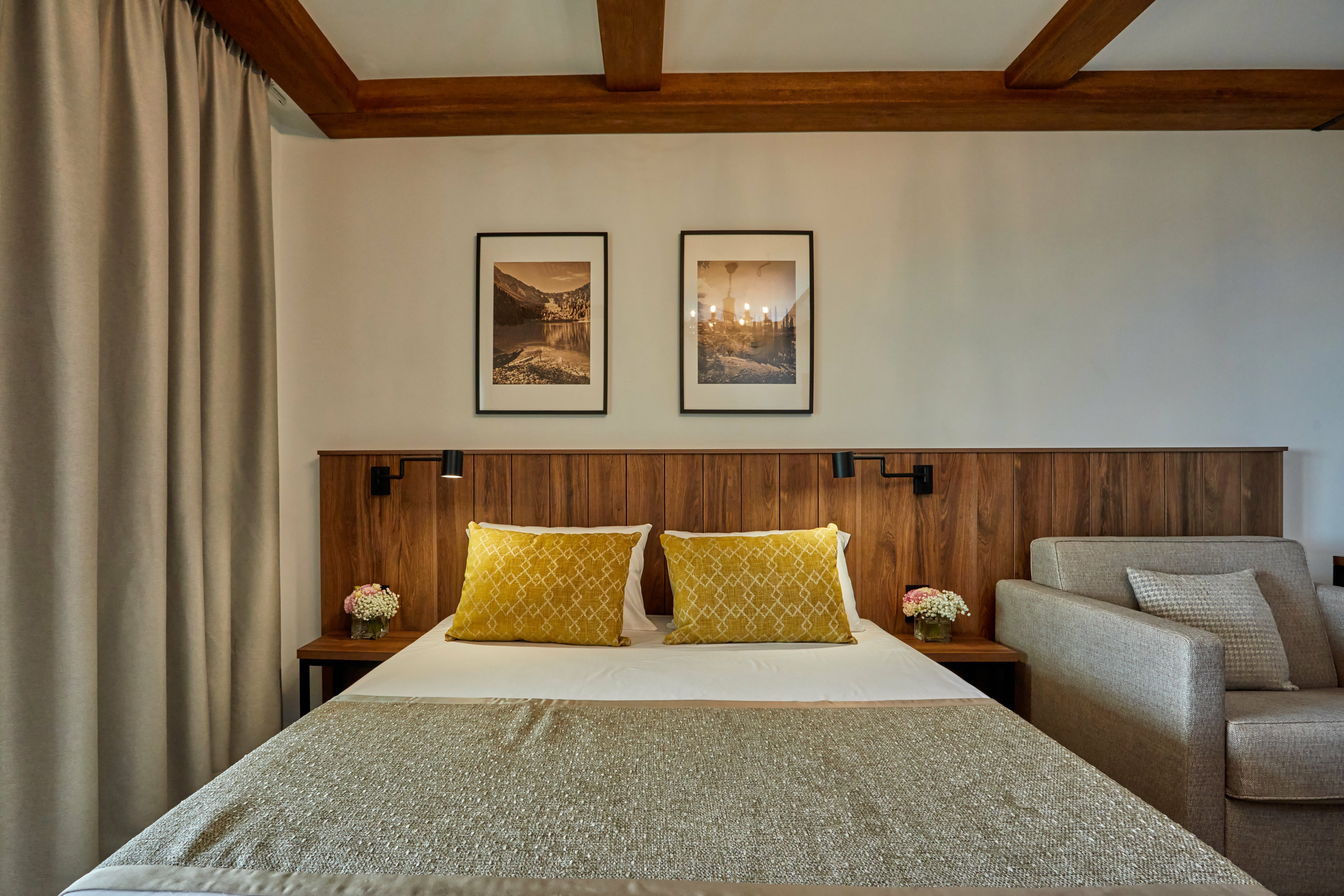 Улучшенный номер с кроватью размера «queen-size»