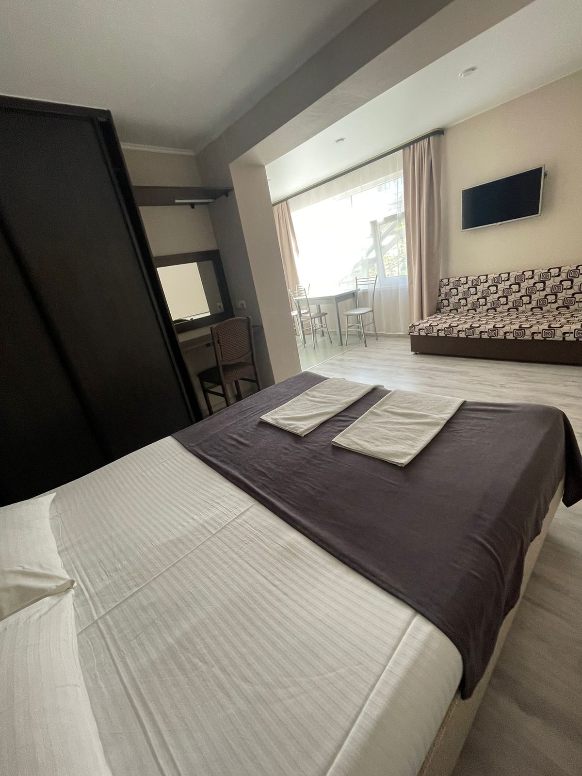 Номер-студия с видом на сад