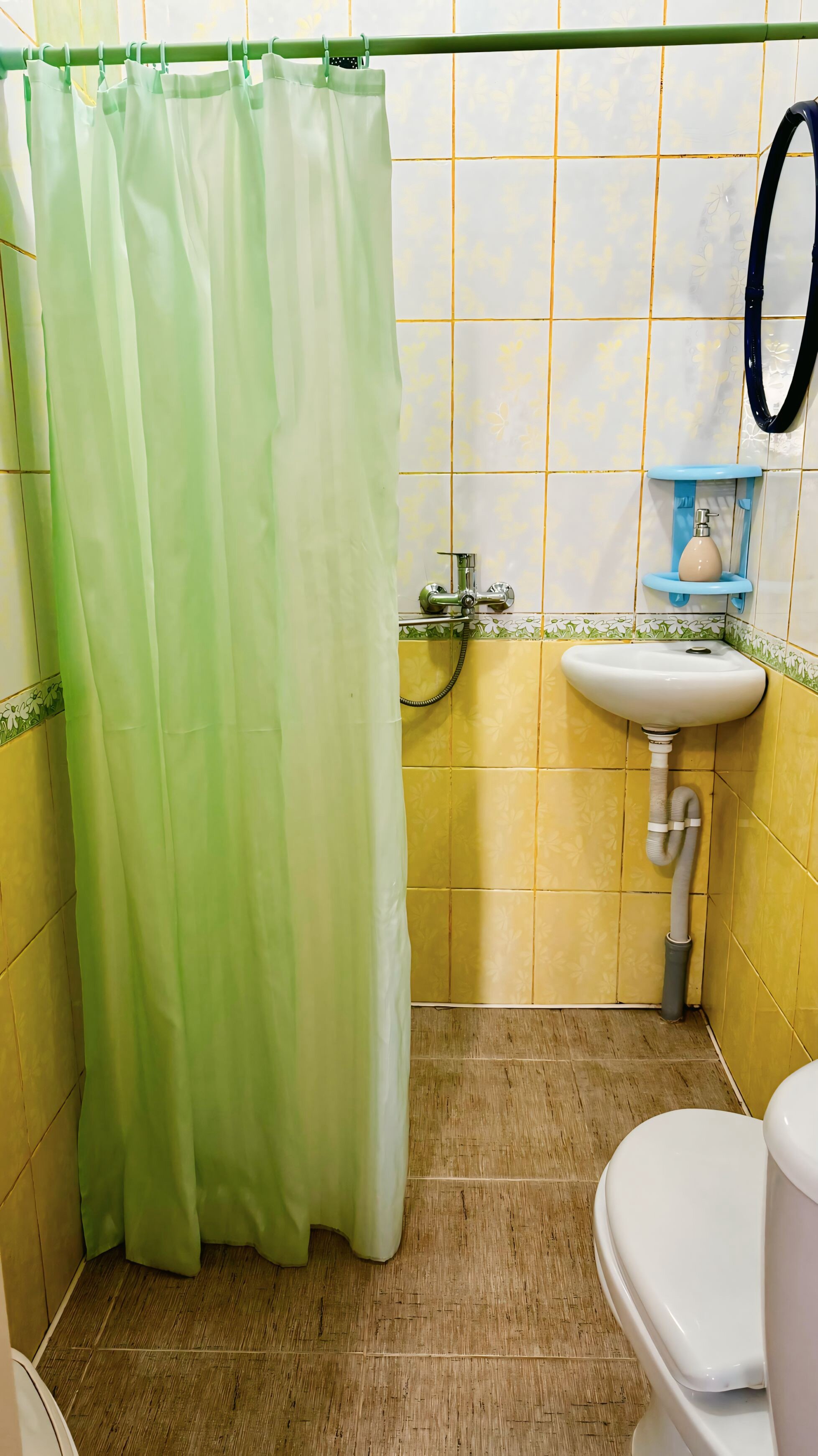 Двухместный номер эконом-класса с 2 отдельными кроватями