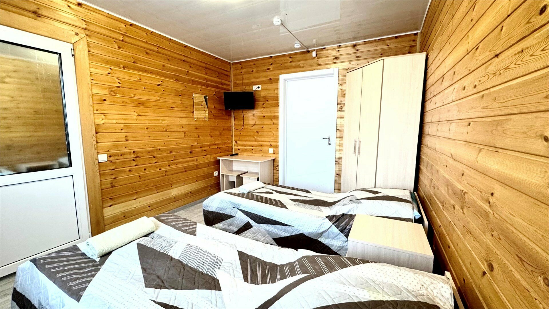 Улучшенный двухместный номер с 2 отдельными кроватями, вид на море