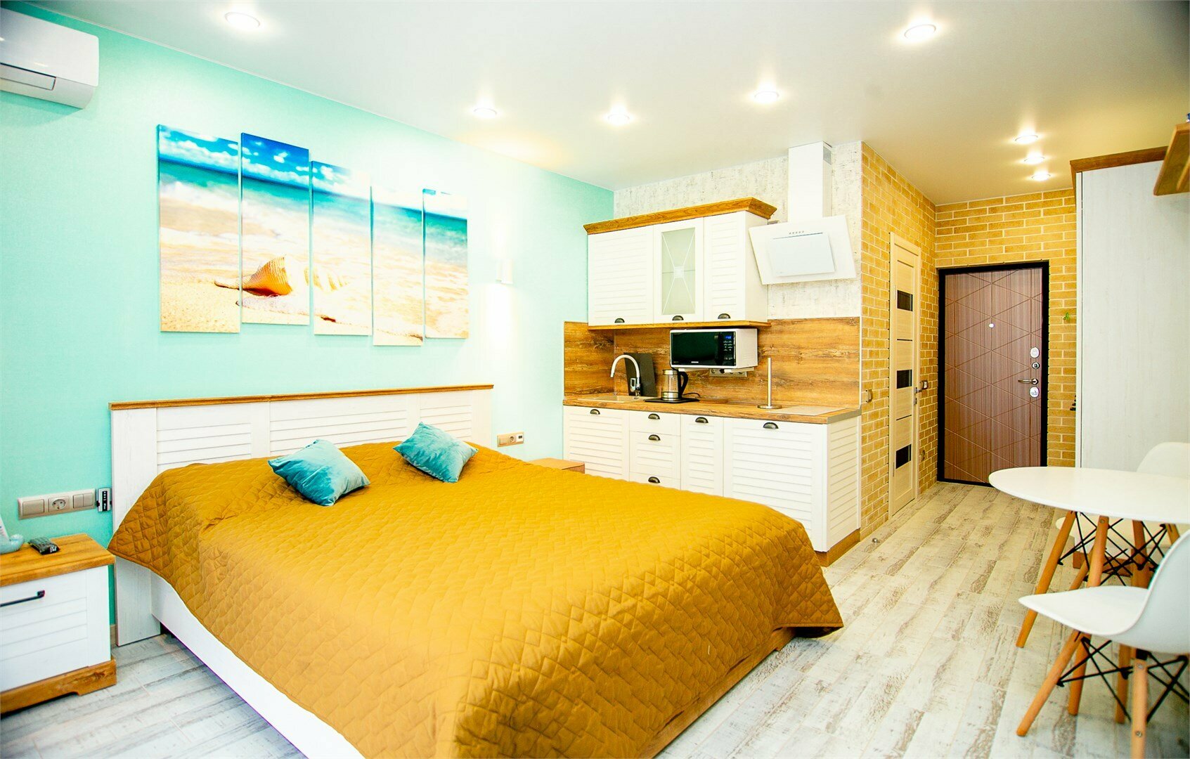 Апартаменты Студия Премиум (24 м2, с балконом)