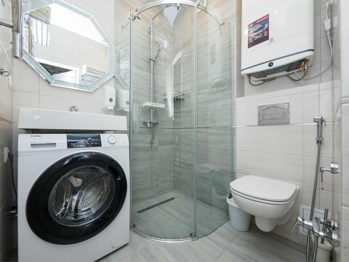 Апартаменты Люкс с 2-мя отдельными спальнями (50 м2, с 2-мя балконами)