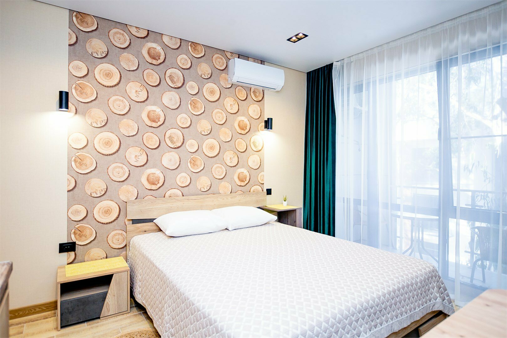 Апартаменты Студия Премиум (24 м2, с балконом)