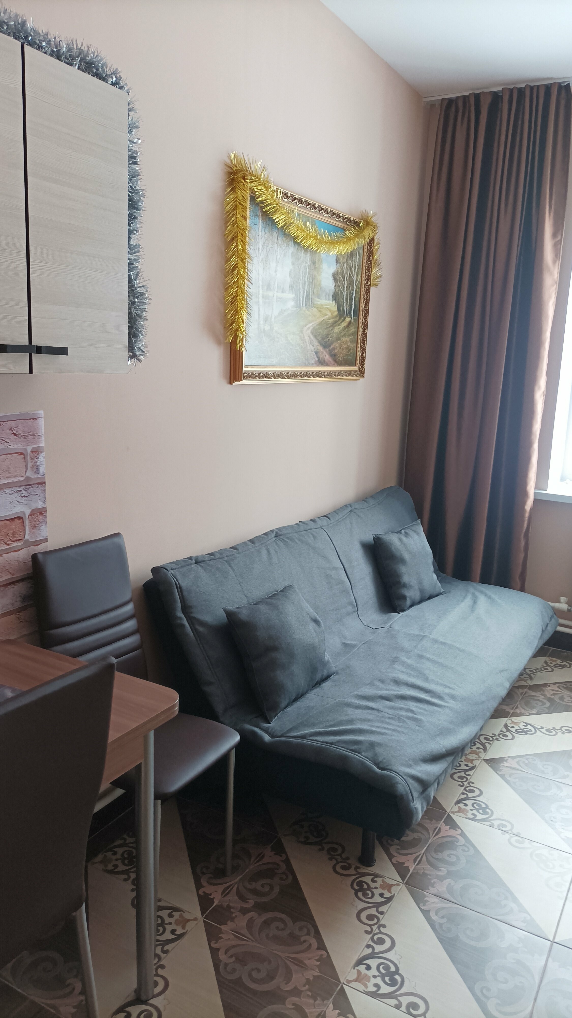 Семейный номер с видом на озеро