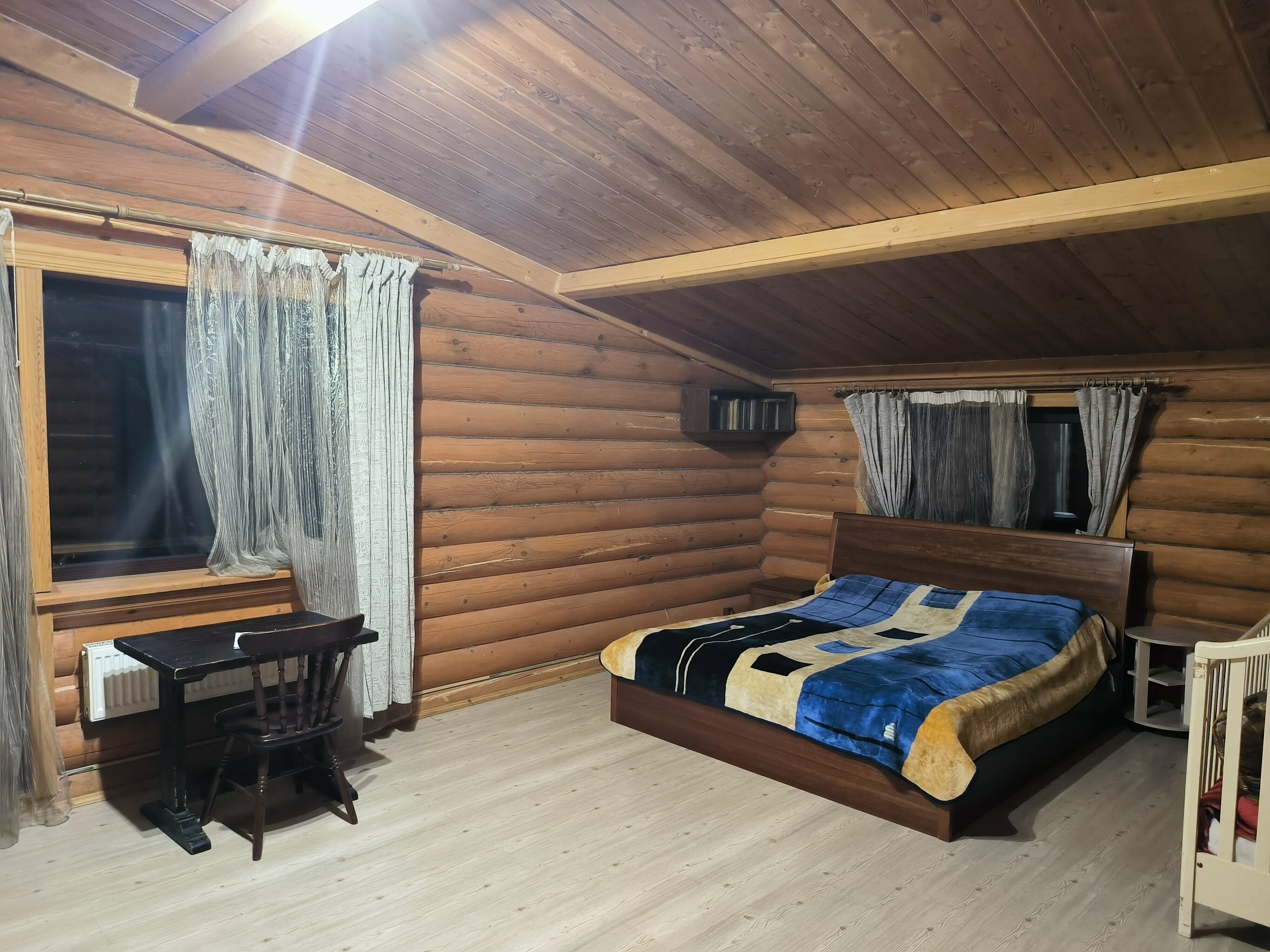 Коттедж с видом на лес