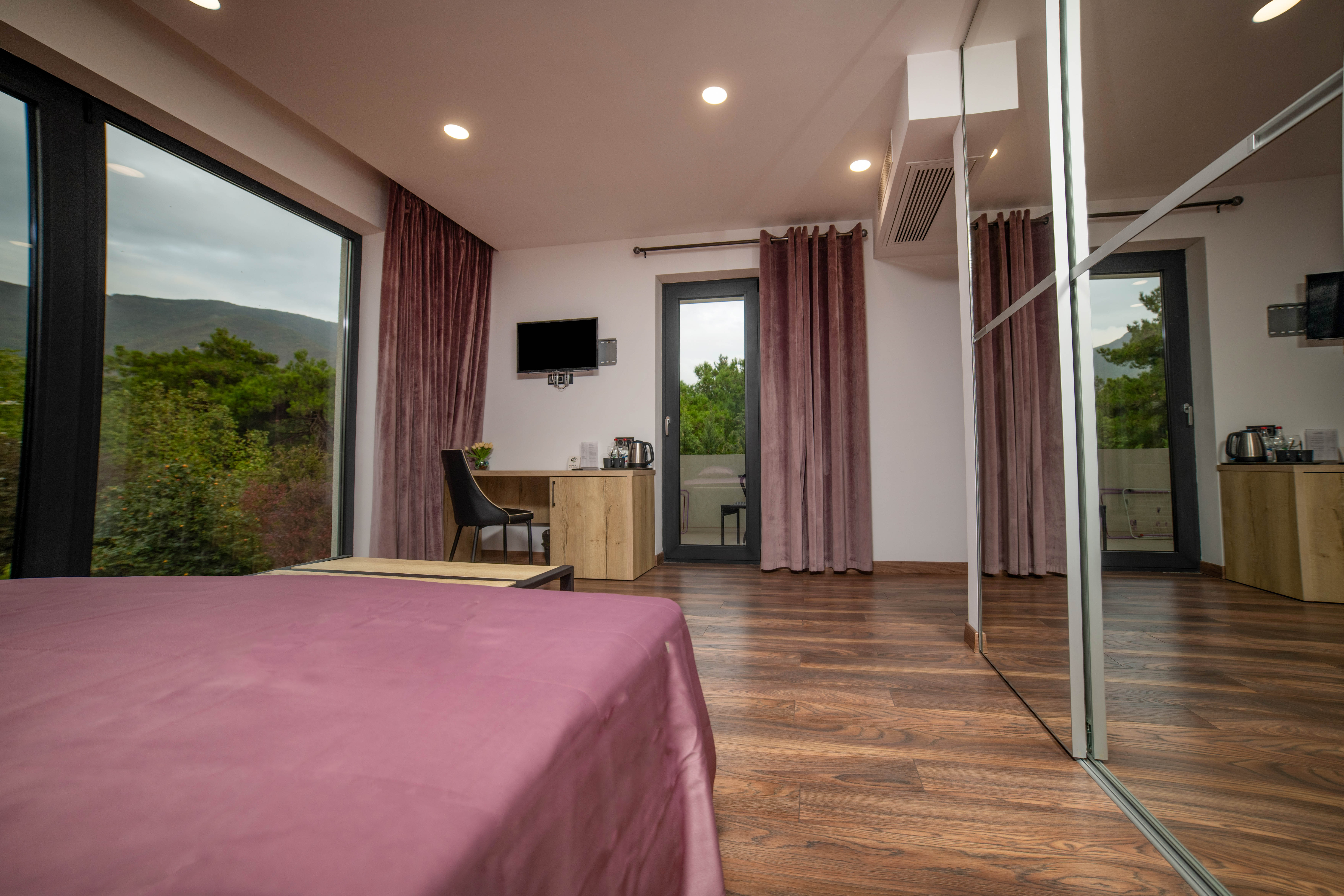 Люкс с балконом