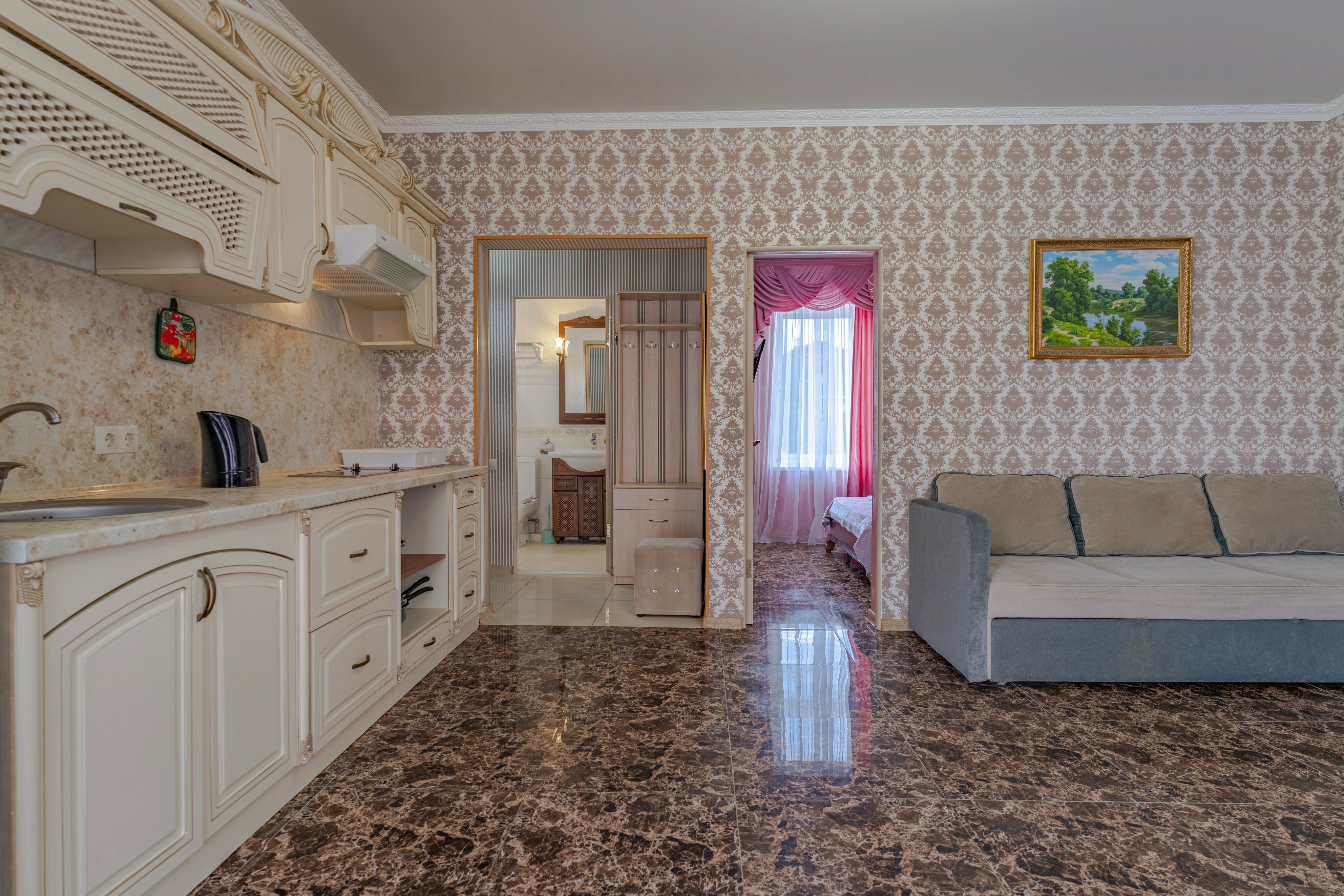 Улучшенные апартаменты