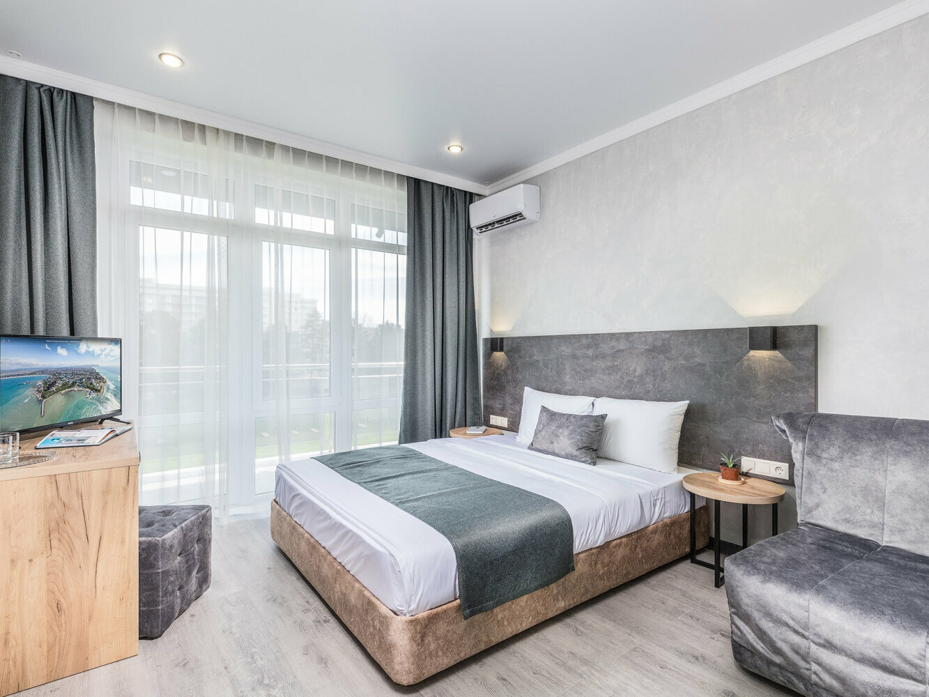 Двухместный номер с 1 кроватью или 2 отдельными кроватями и балконом