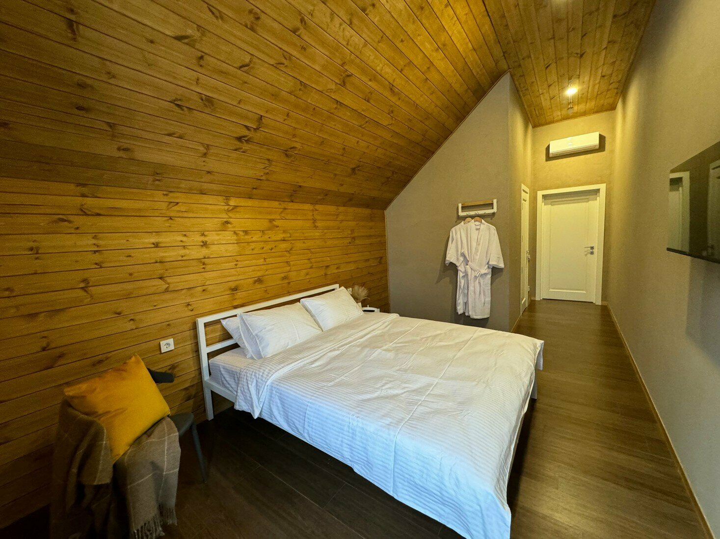 Дом с собственным бассейном