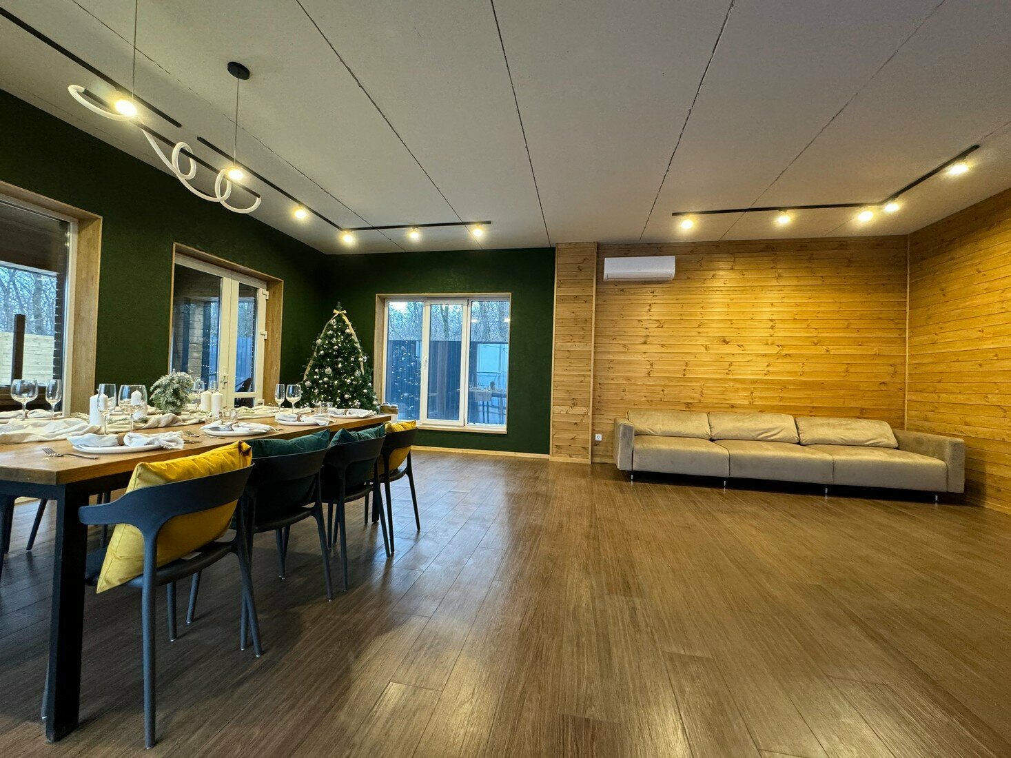 Дом с собственным бассейном