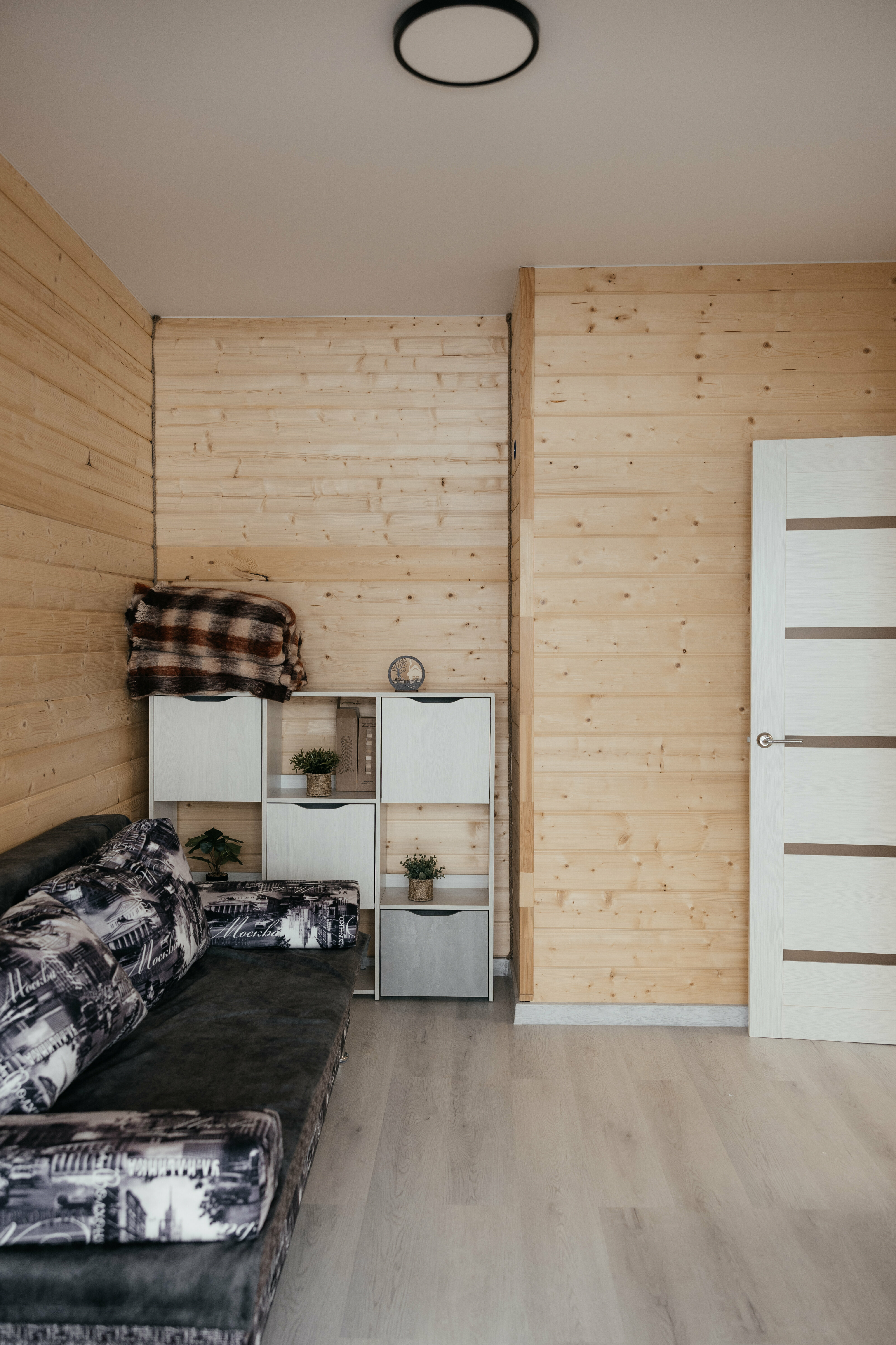 Дом с видом на озеро