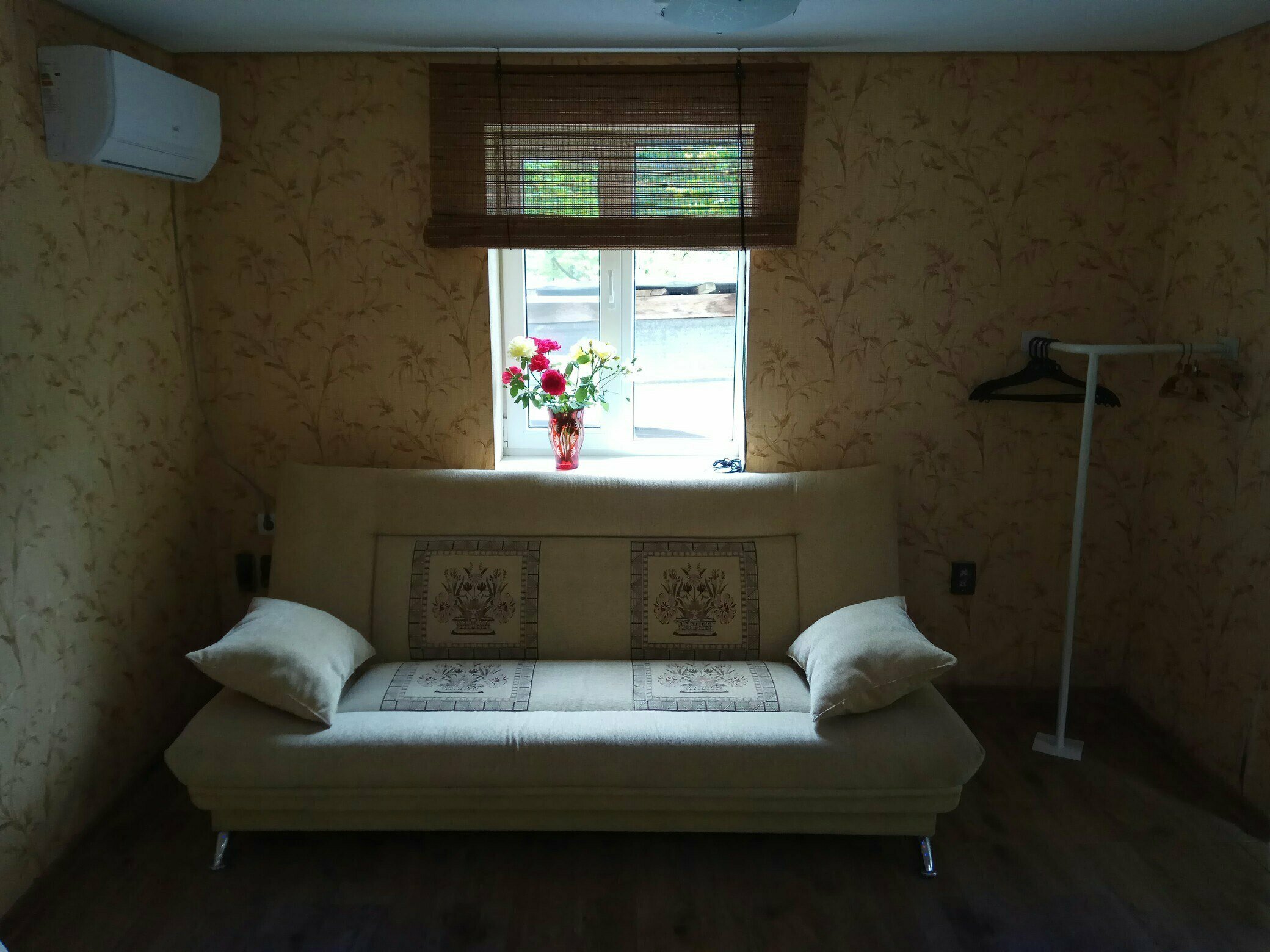 Cемейный номер с собственной ванной комнатой