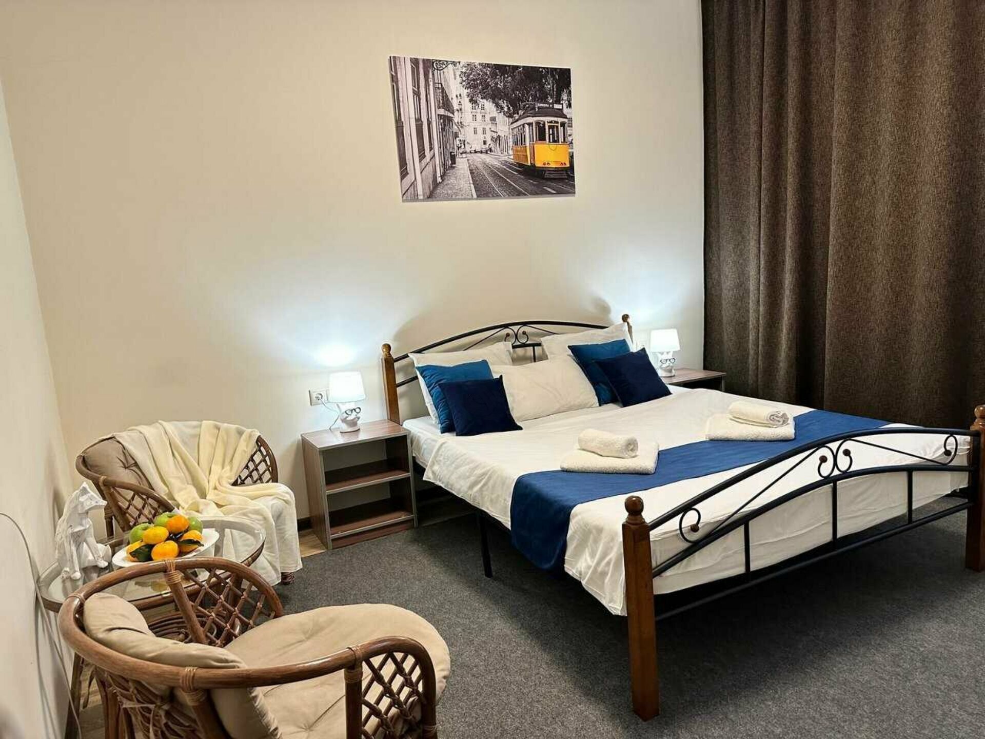 Улучшенный двухместный номер с 2 отдельными кроватями