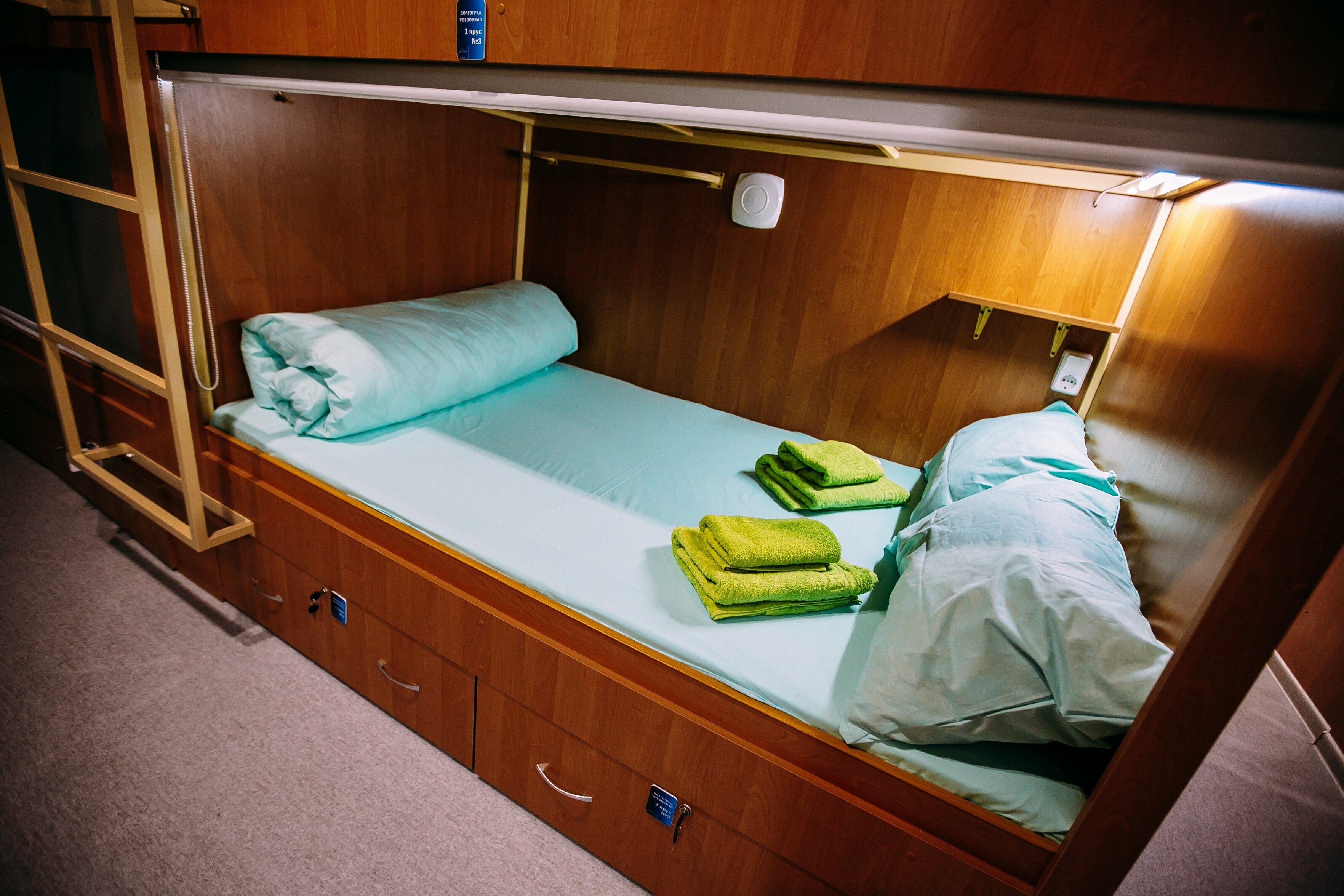 Одноместная капсула, верхний ярус