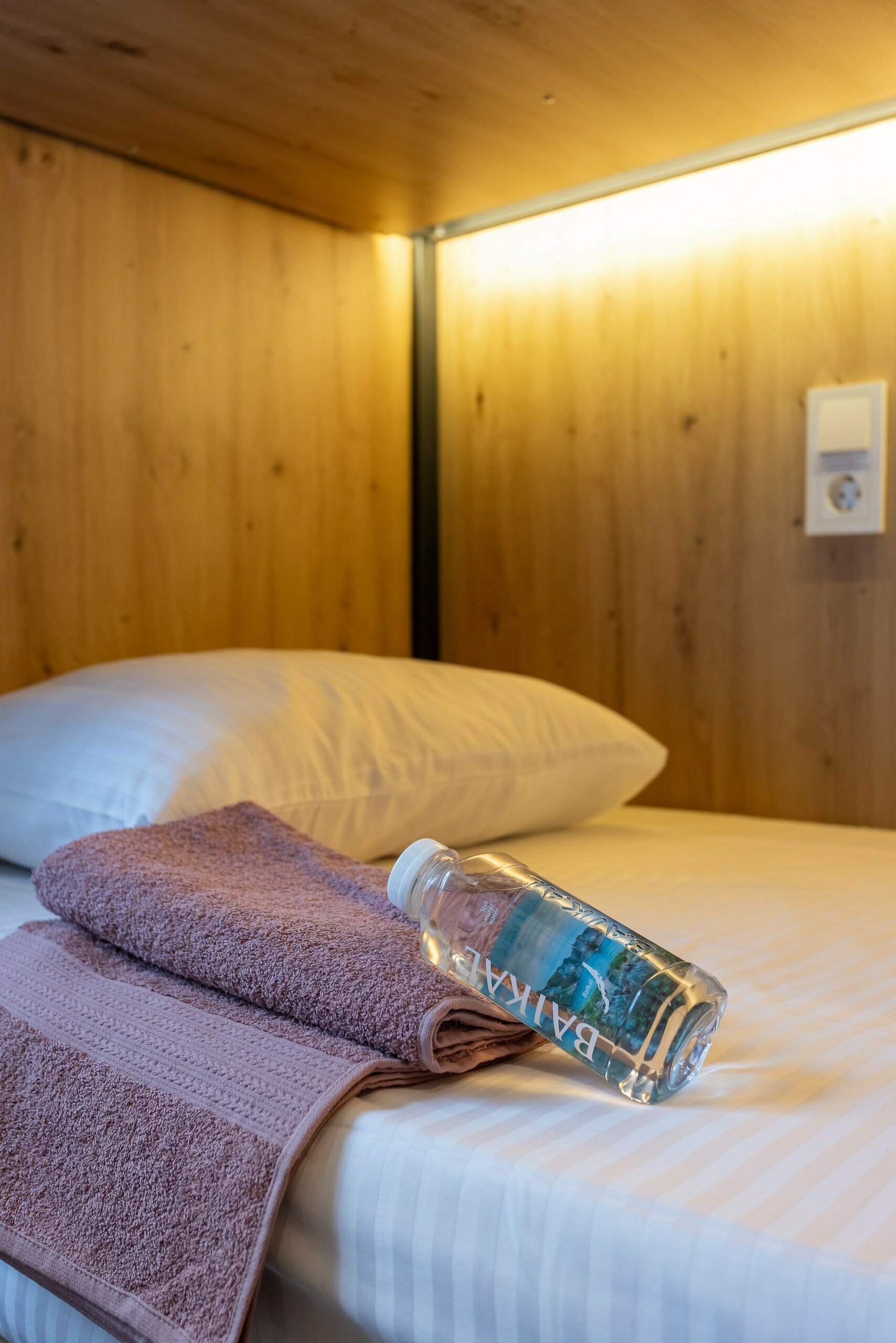 4. Кровать в общем 6-местном номере для мужчин