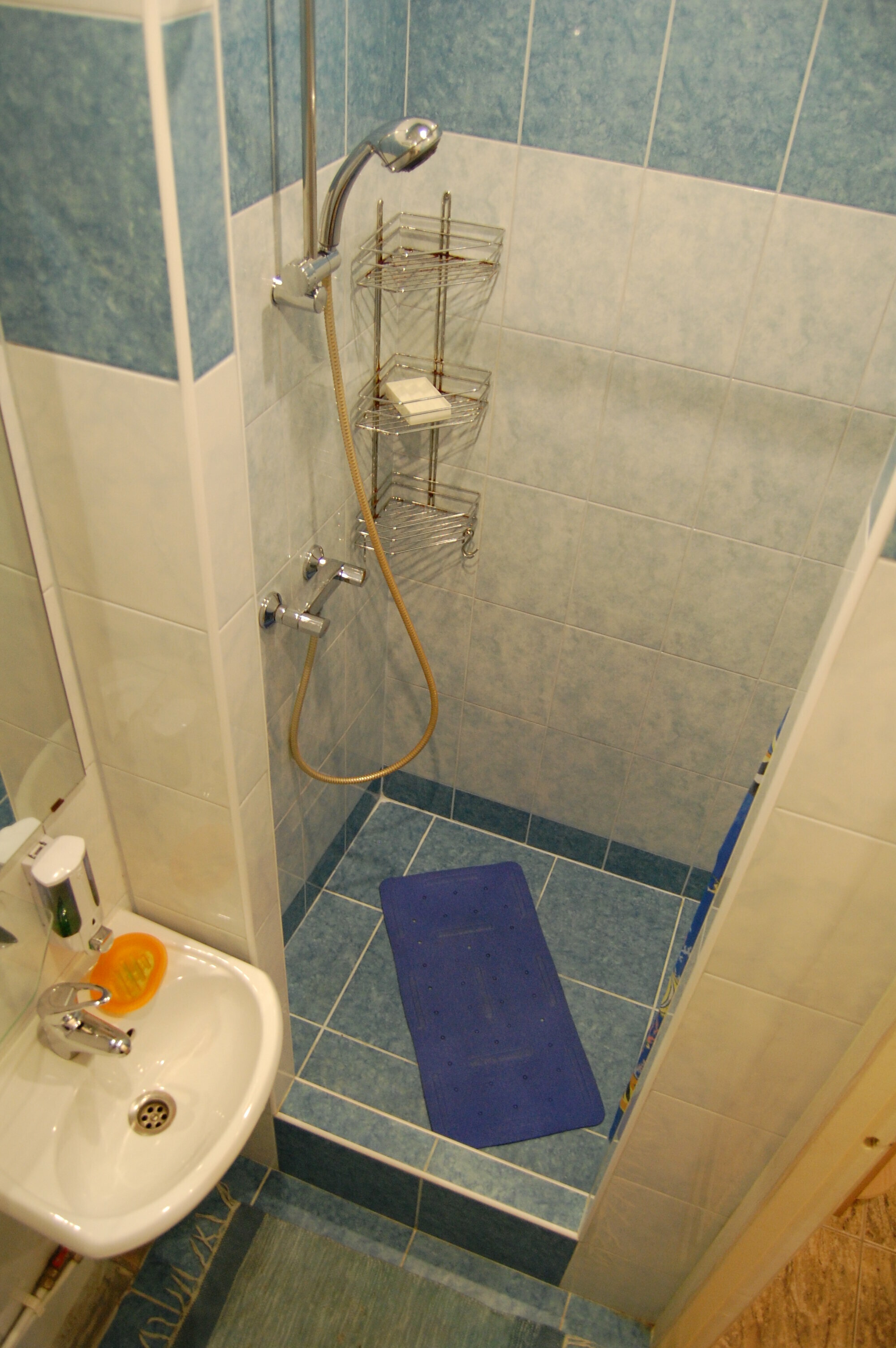 Стандартный трехместный номер