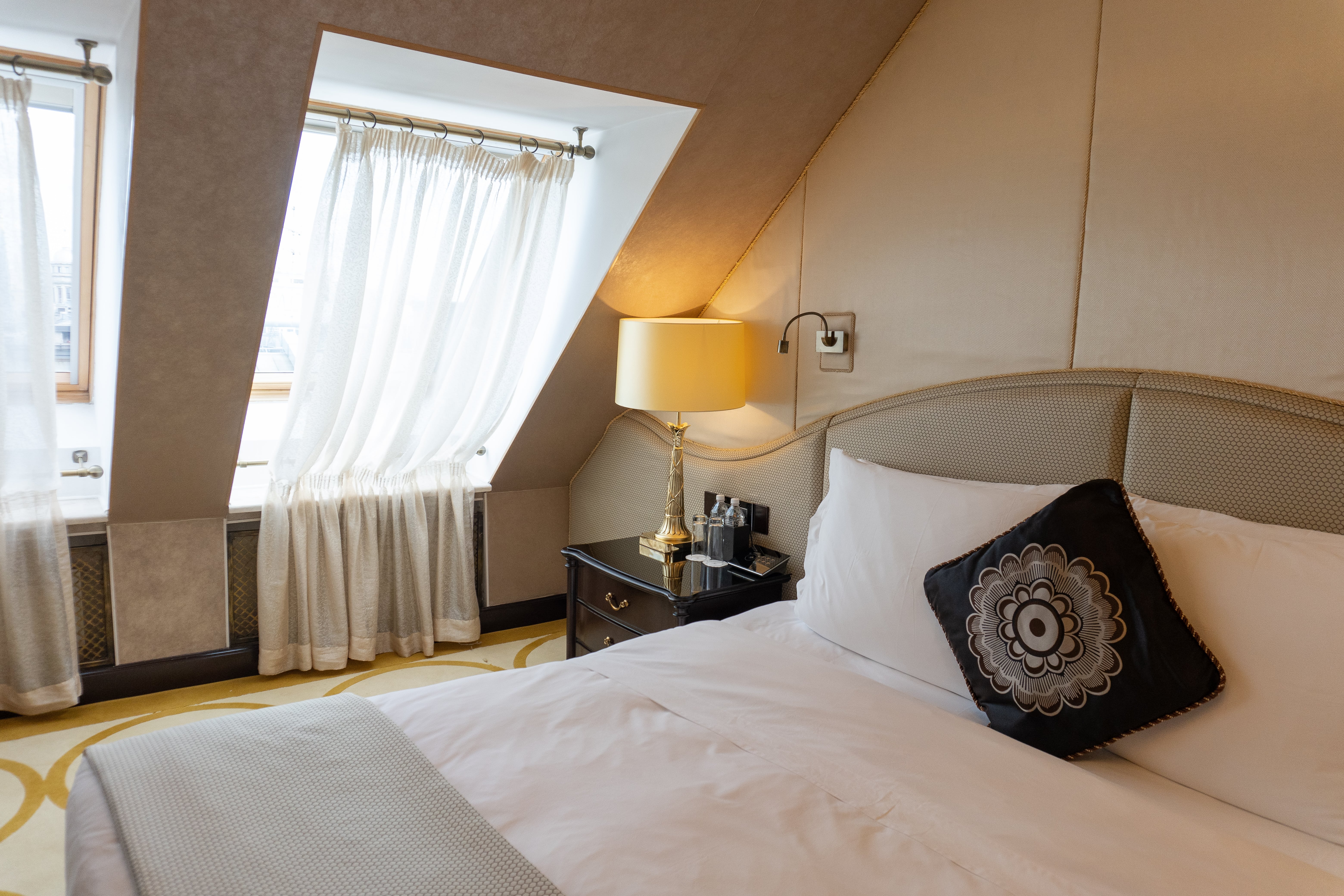 Мансардный номер