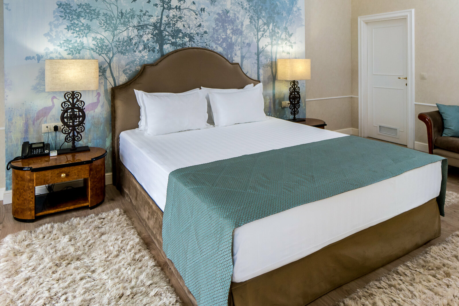 «Сюит» — номер высшей категории с балконом