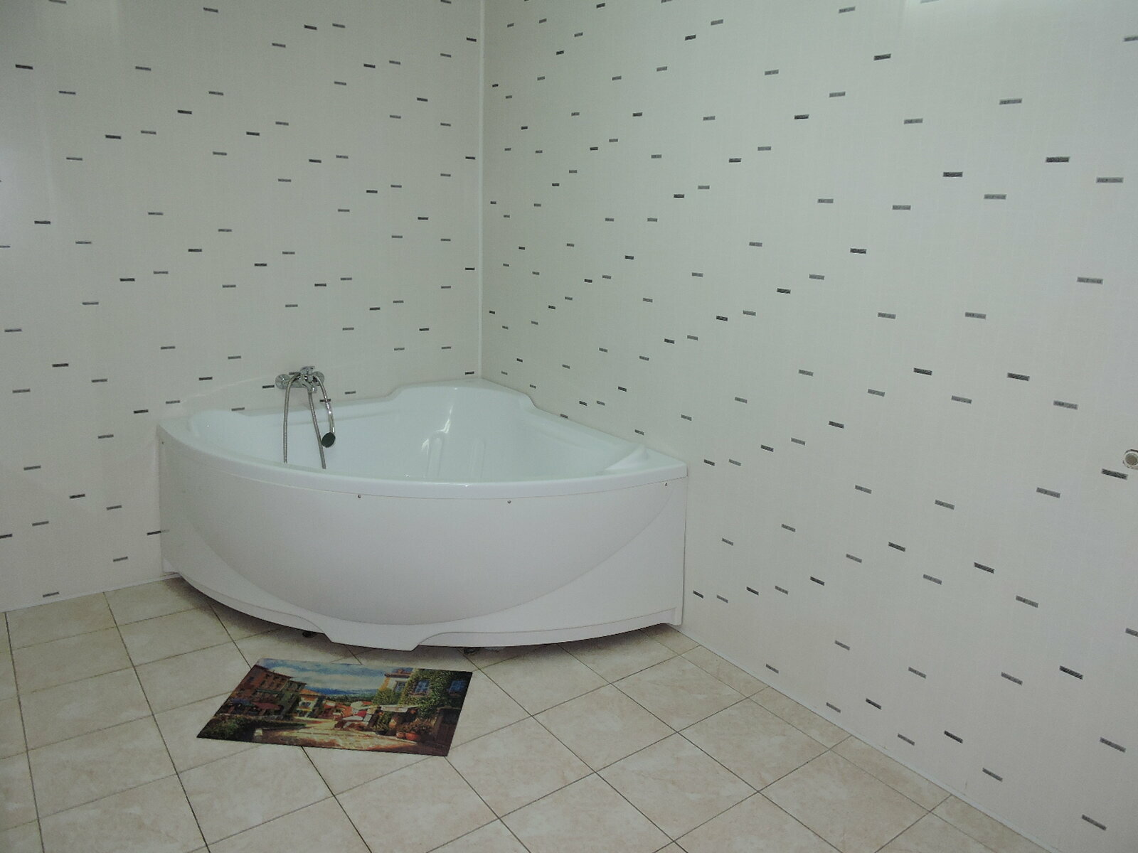 Просторный двухместный номер с 2 отдельными кроватями