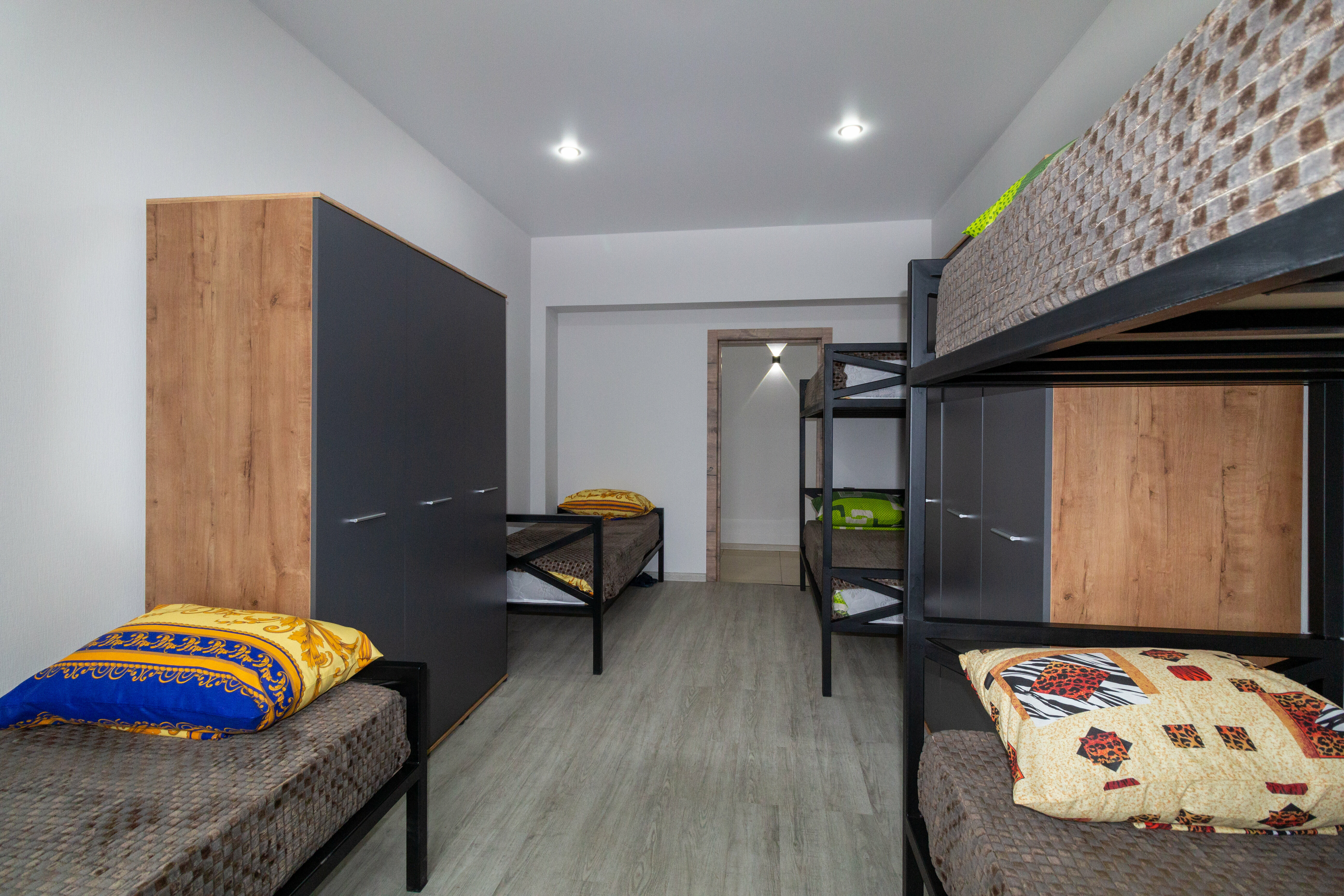 Кровать в общем 6-местном номере