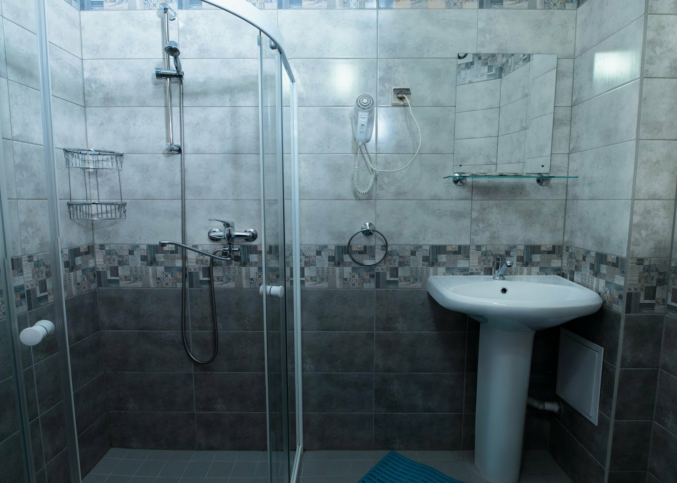 Семейный номер «Комфорт» с двуспальной кроватью