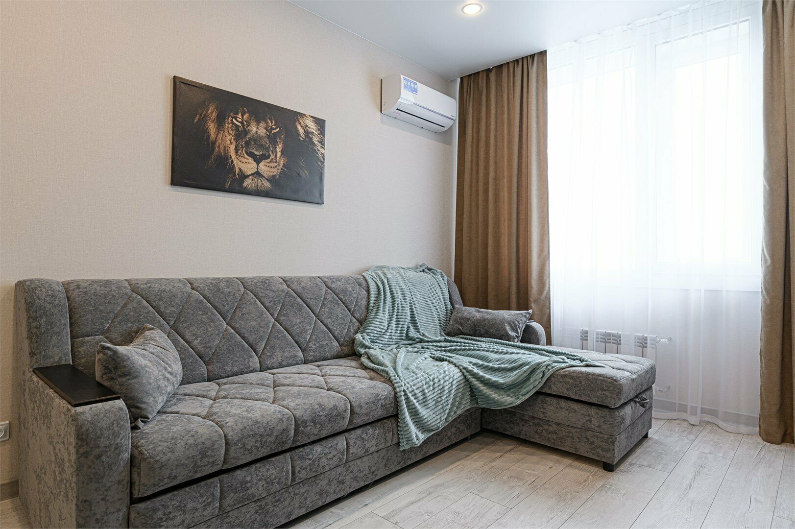 Четырехместный номер с ванной комнатой