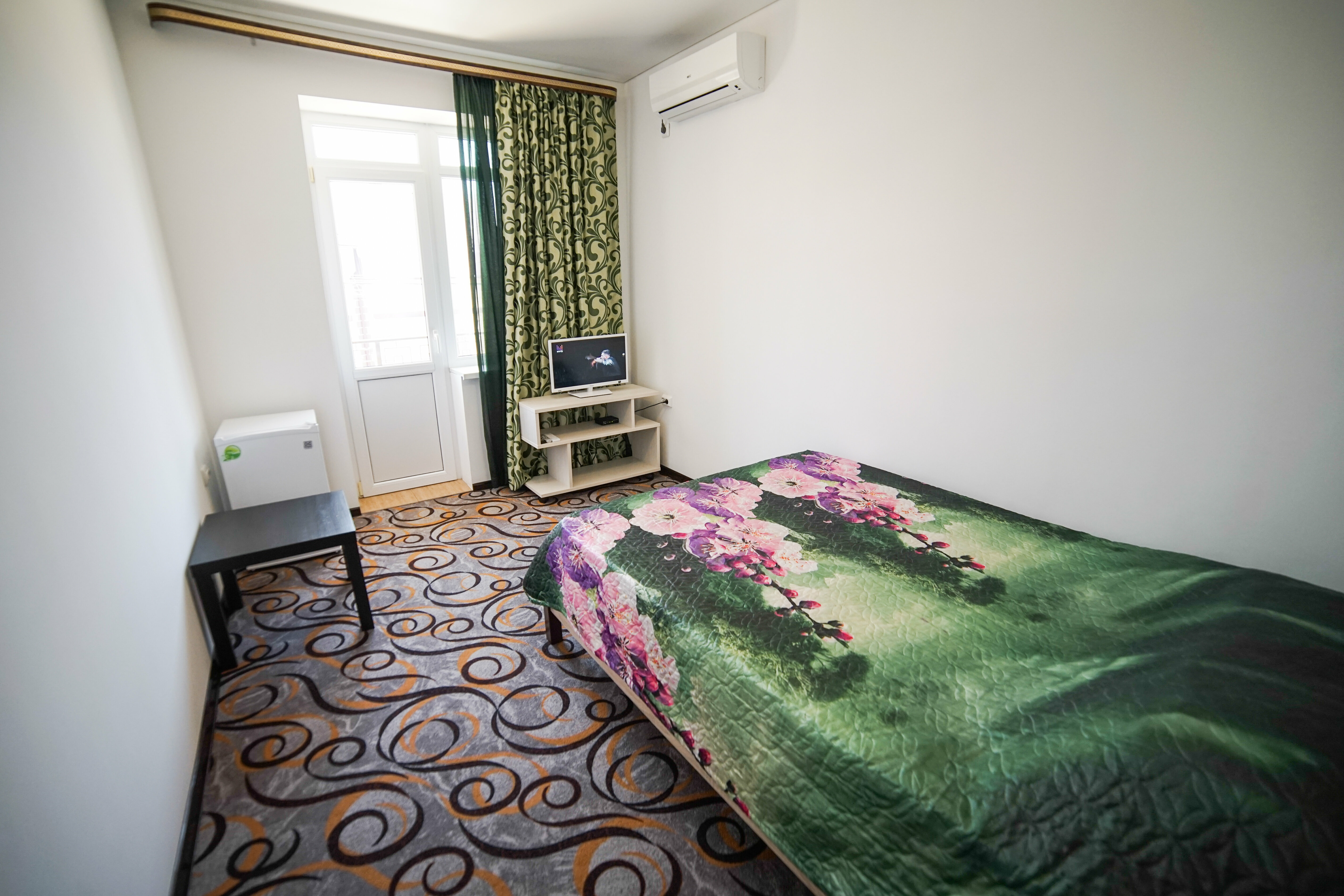 Двухместный номер с 1 кроватью или 2 отдельными кроватями и балконом