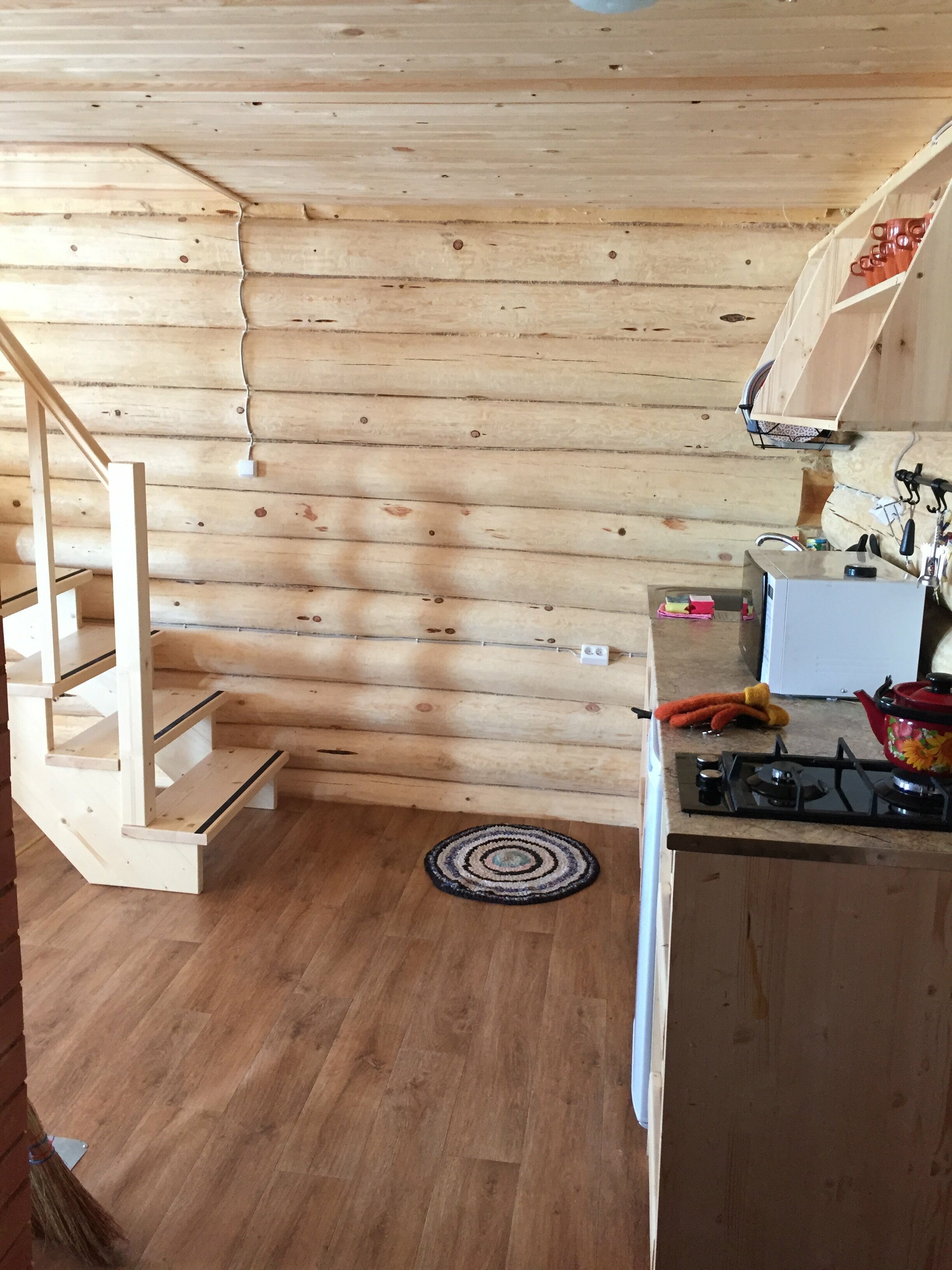 Коттедж с двумя спальнями, видом на озеро и террасой