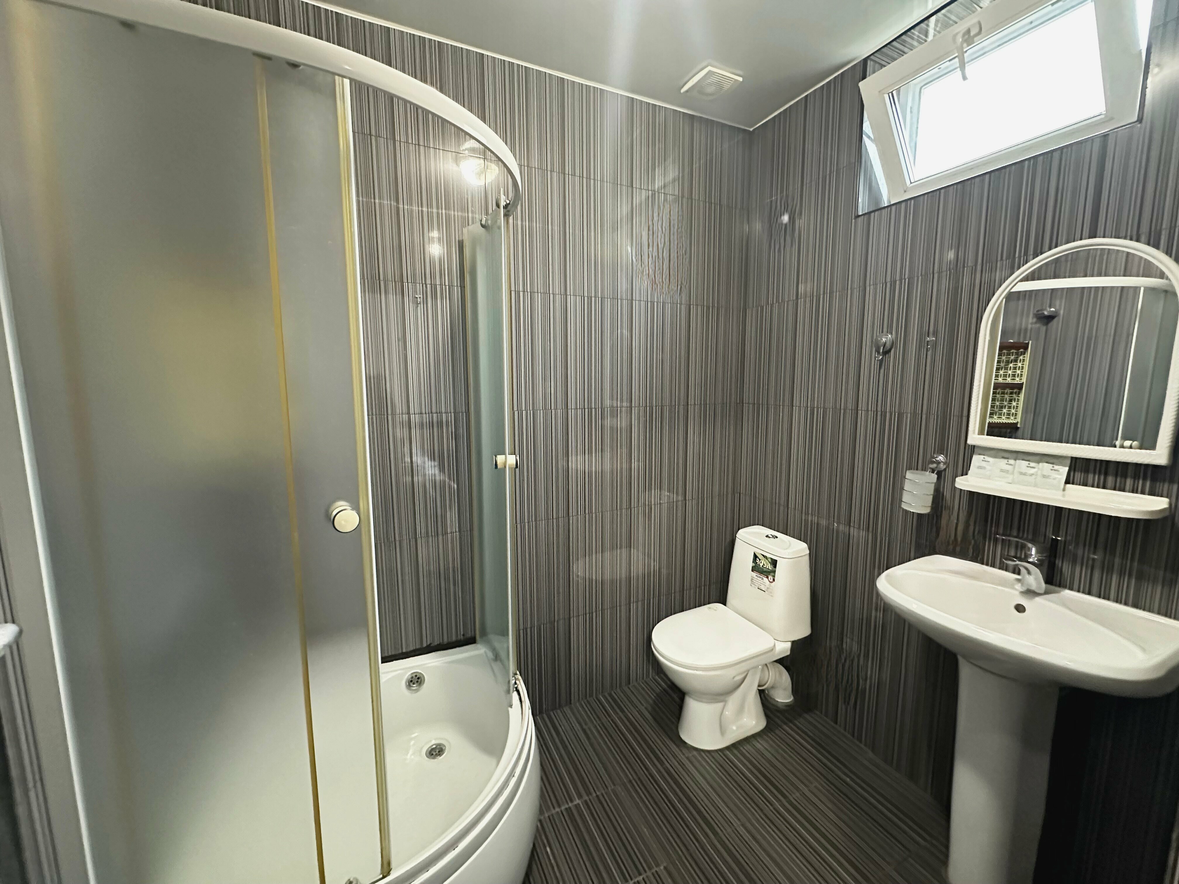 Улучшенный двухместный номер с 2 отдельными кроватями