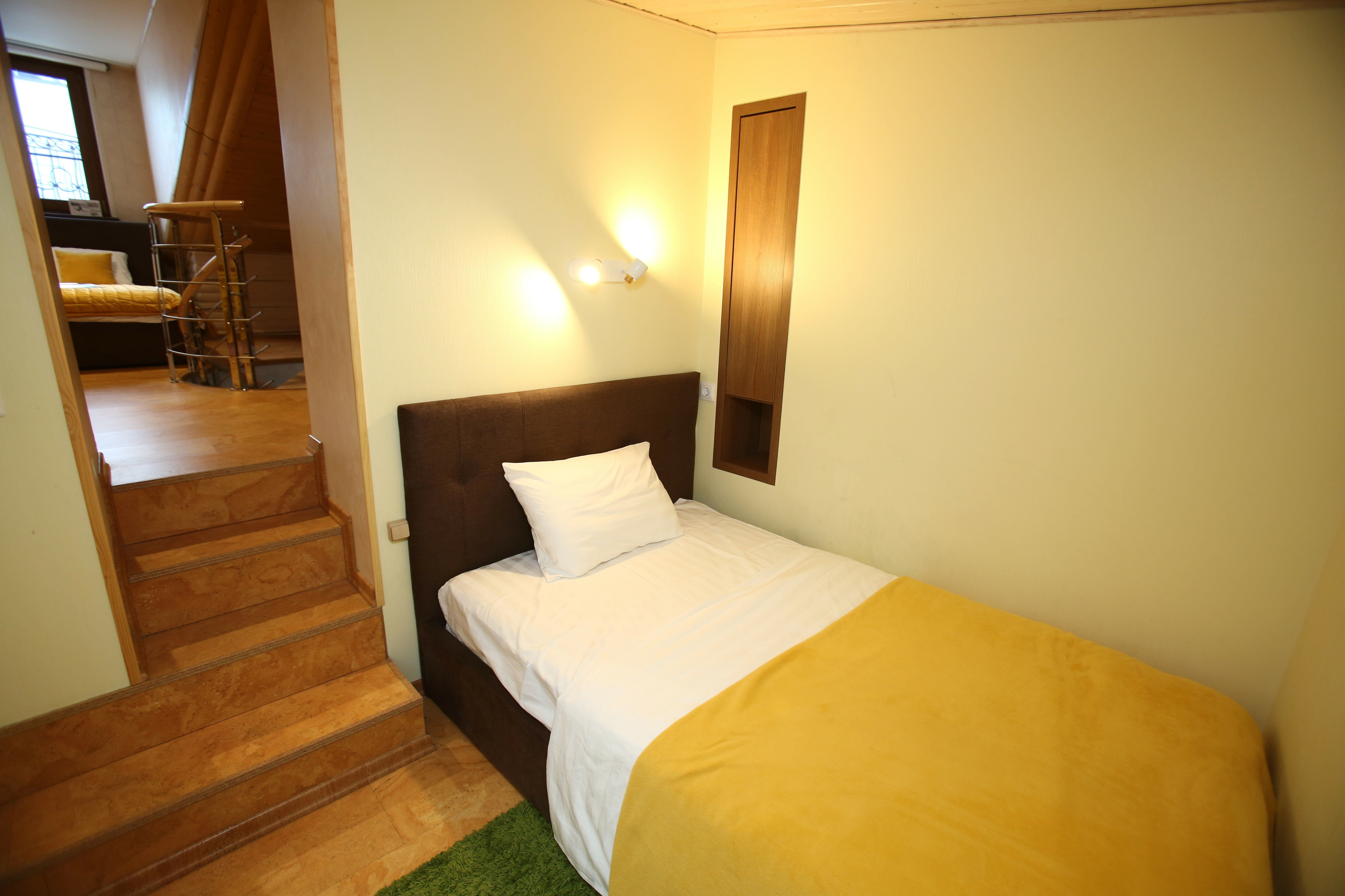 Двухуровневый четырехместный номер