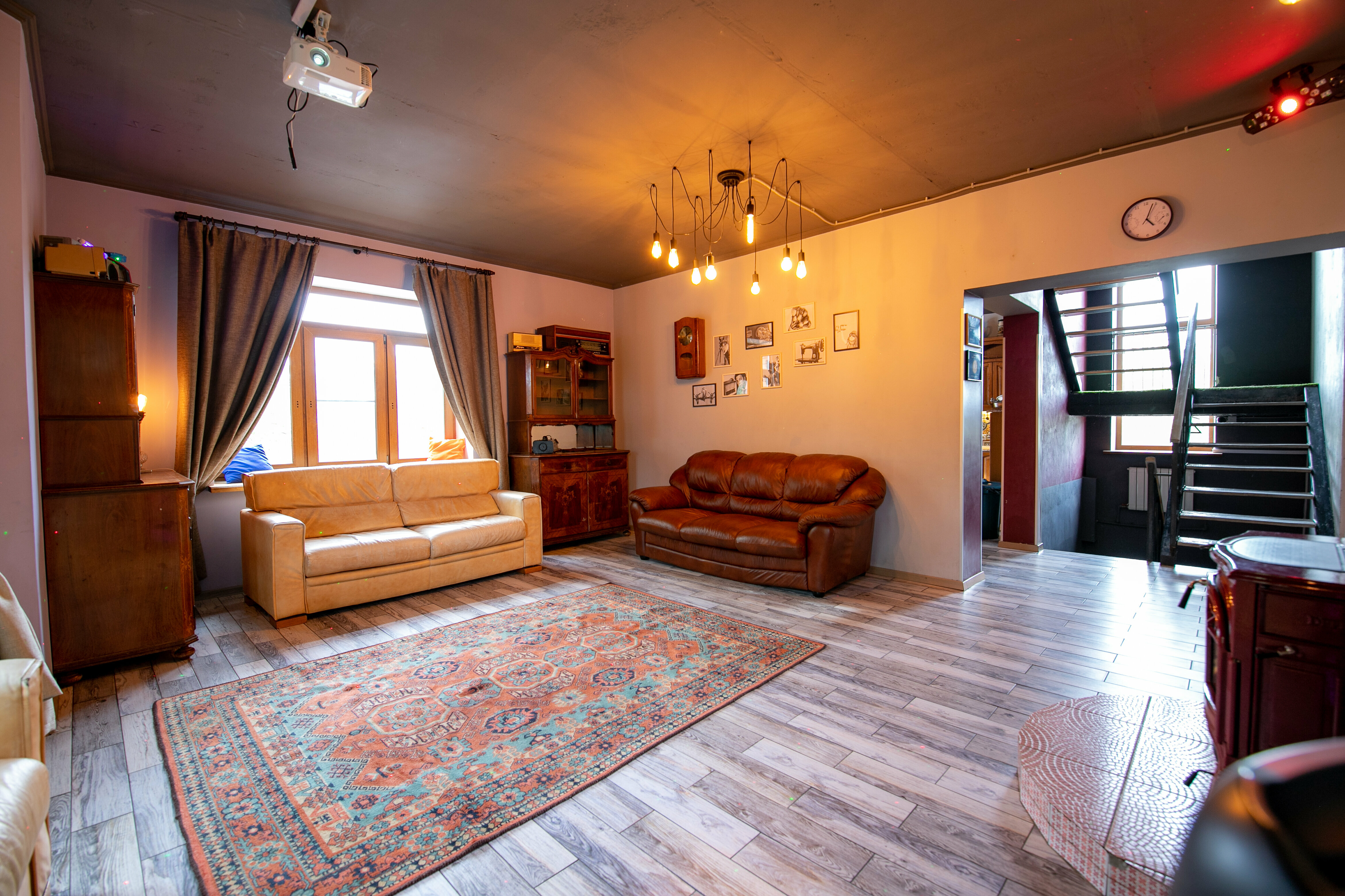 Party коттедж "LoftCherdak" 330 м2 ( в субботу всегда с шале баней и спа 22 сп места)